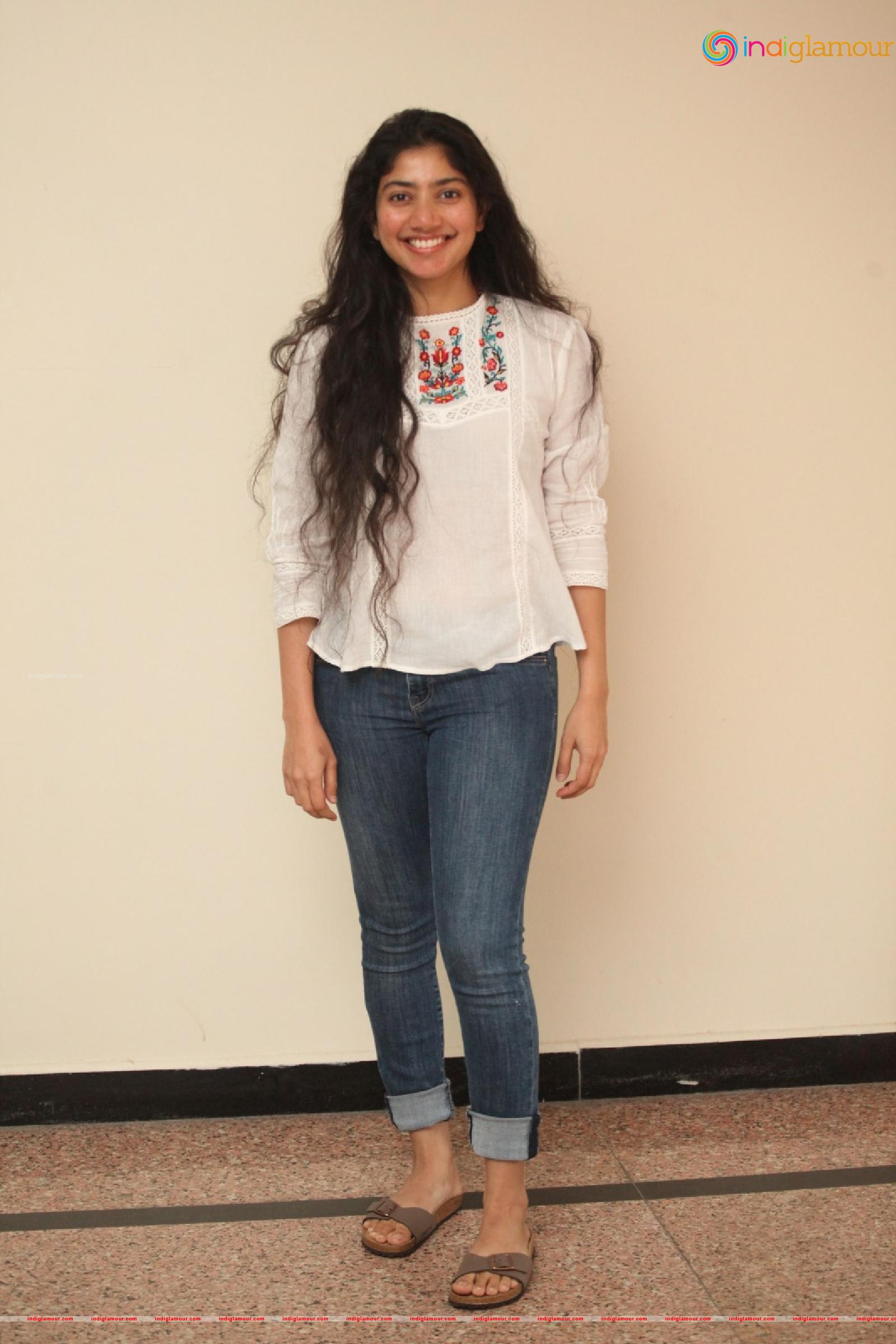 Sai Pallavi Actress hd photo