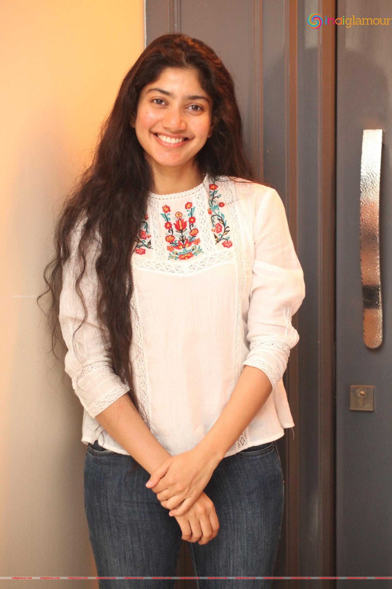 Sai Pallavi Actress hd photo
