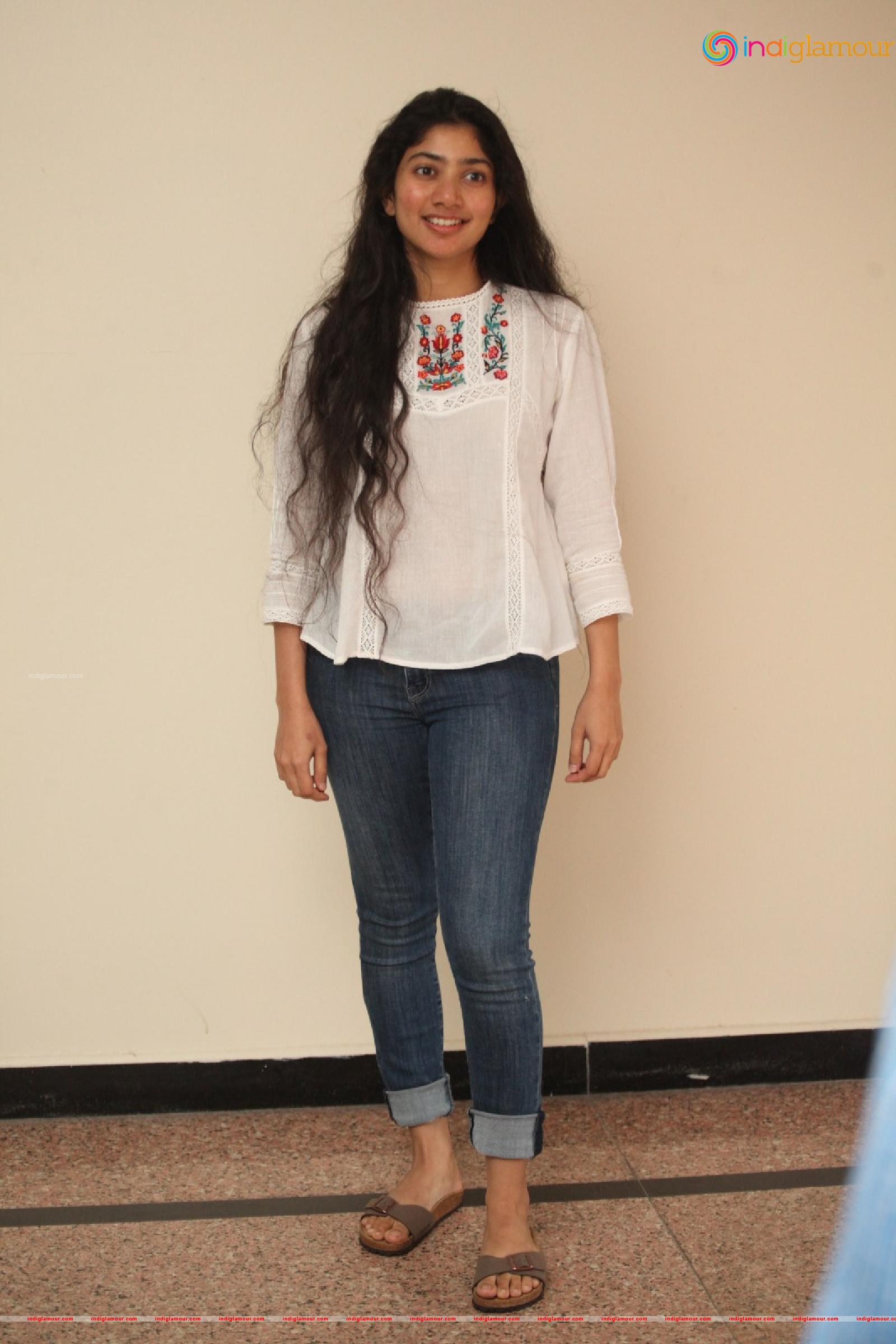 Sai Pallavi Actress hd photo