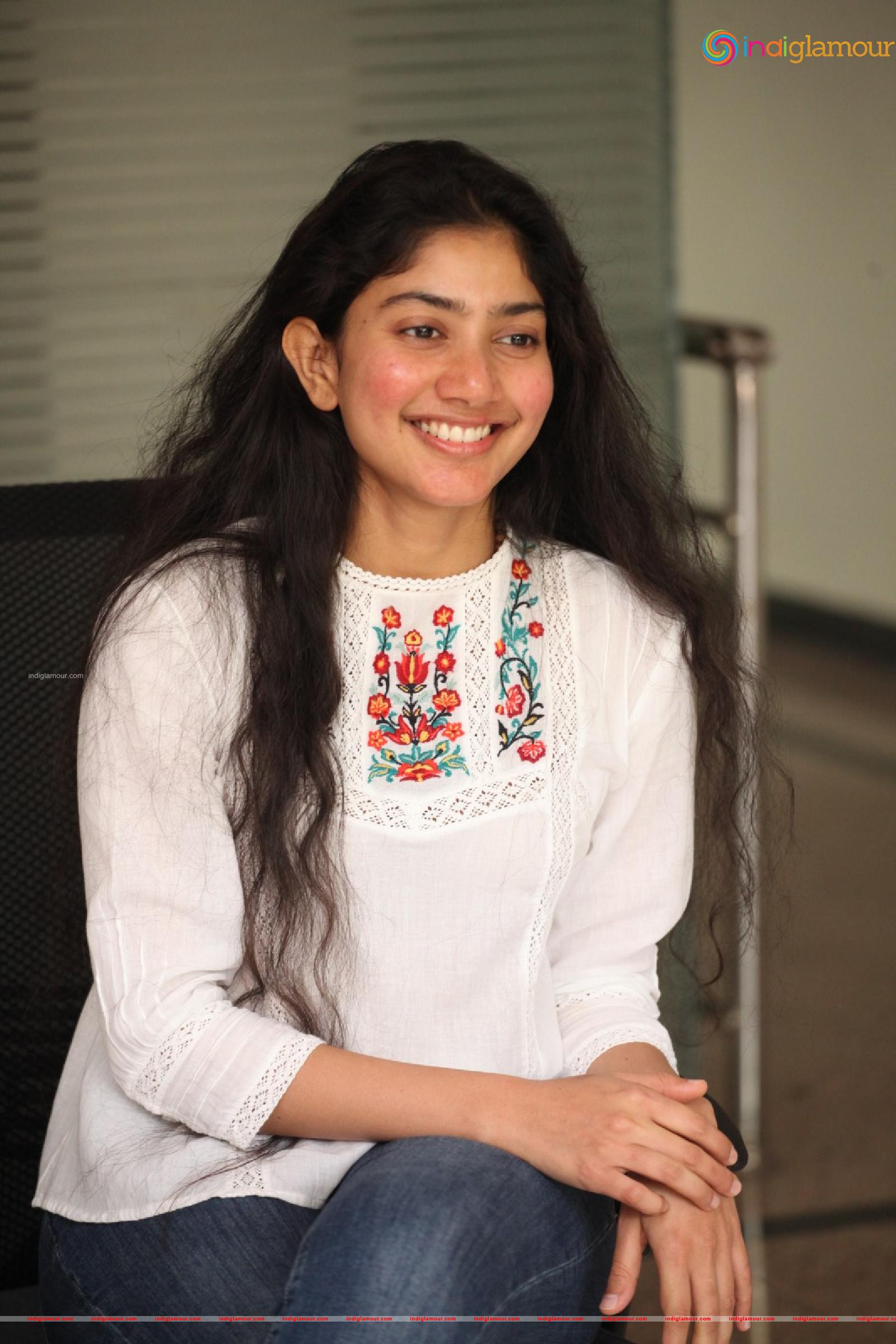 Sai Pallavi Actress hd photo