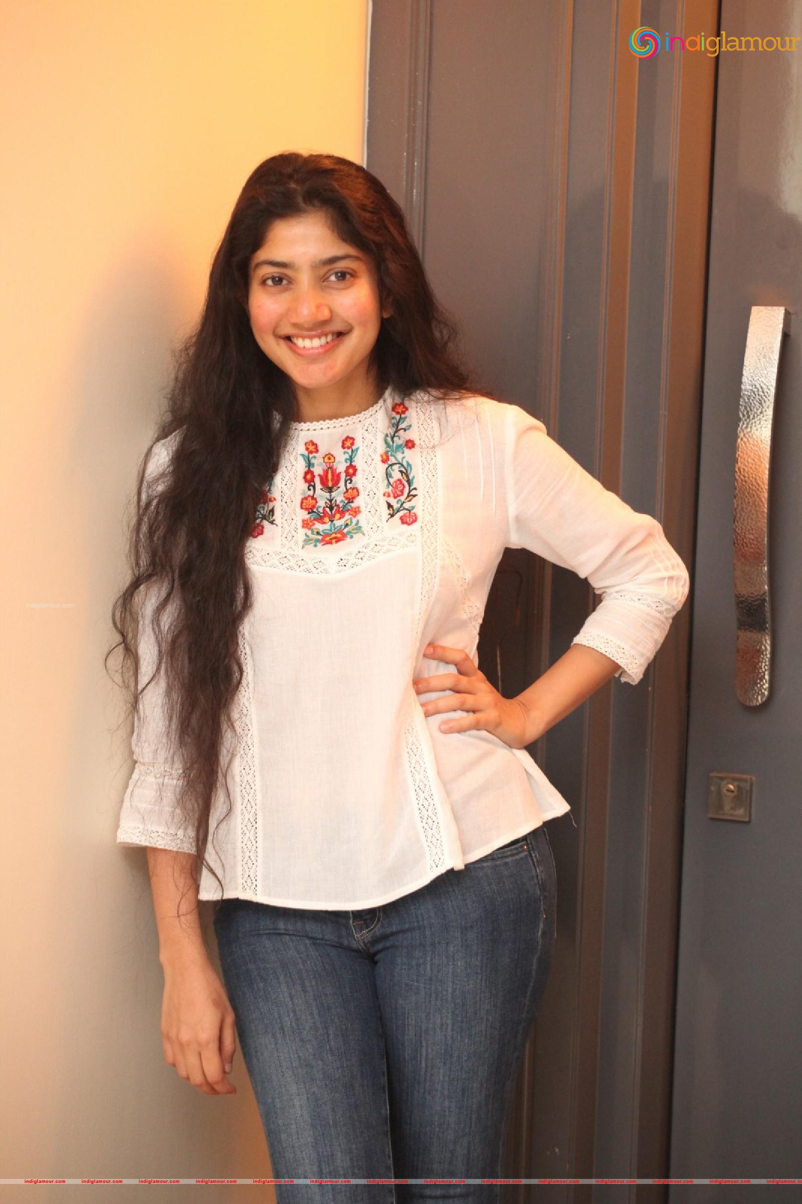 Sai Pallavi Actress hd photo