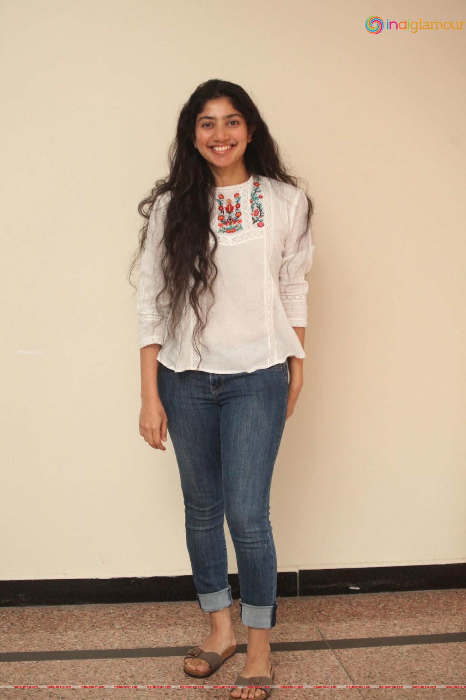 Sai Pallavi Actress hd photo