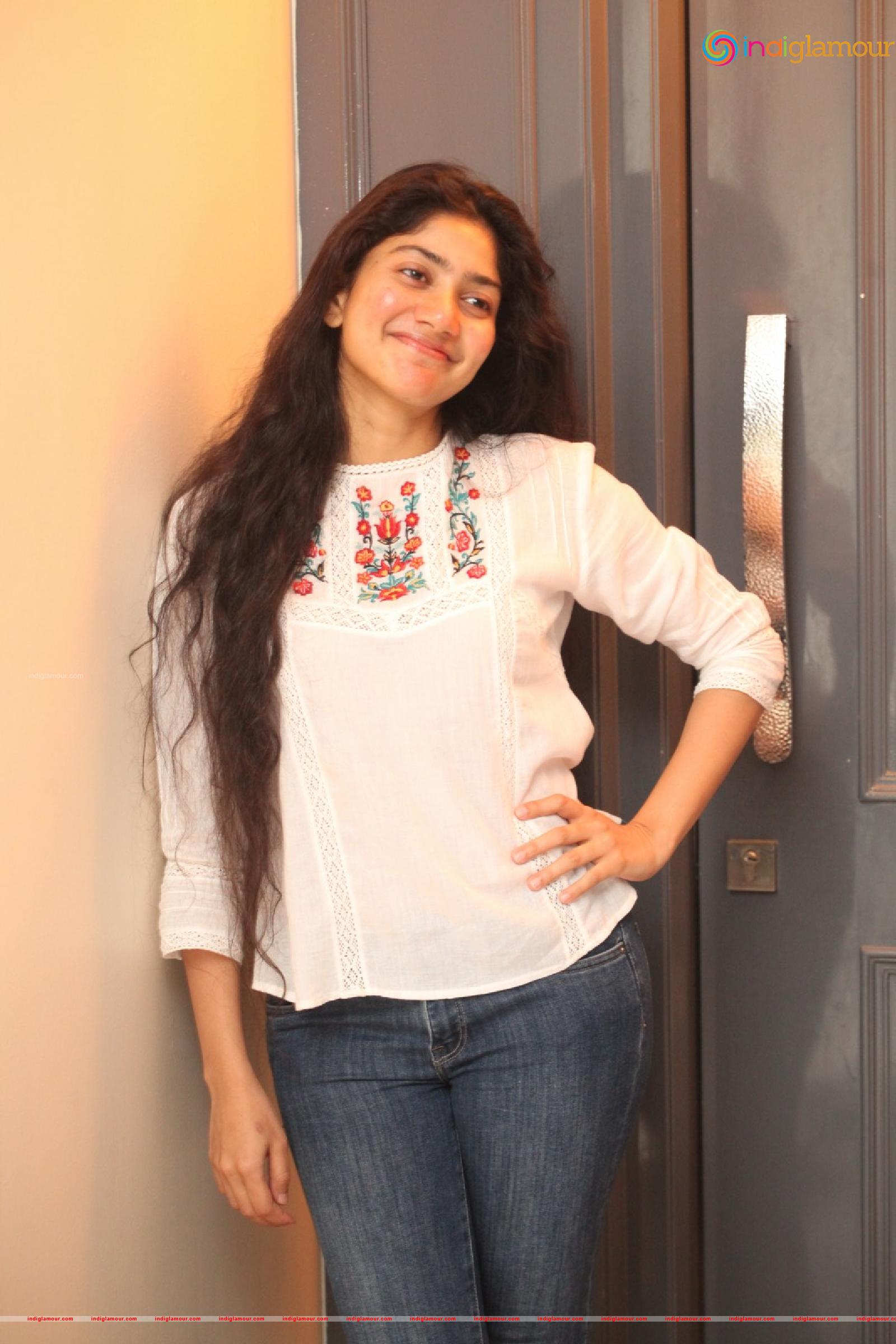 Sai Pallavi Actress hd photo
