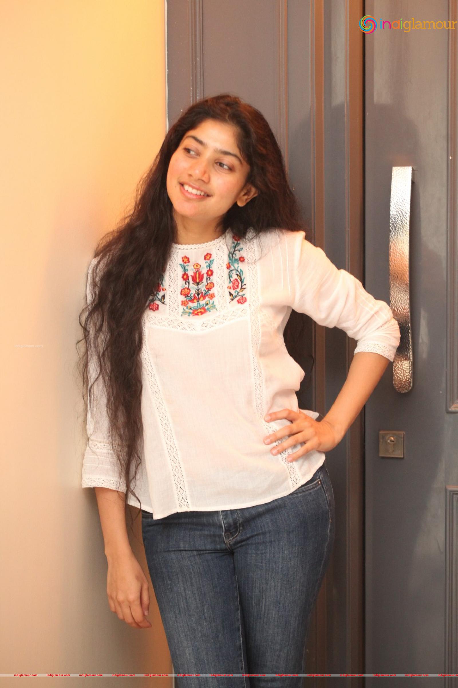 Sai Pallavi Actress hd photo