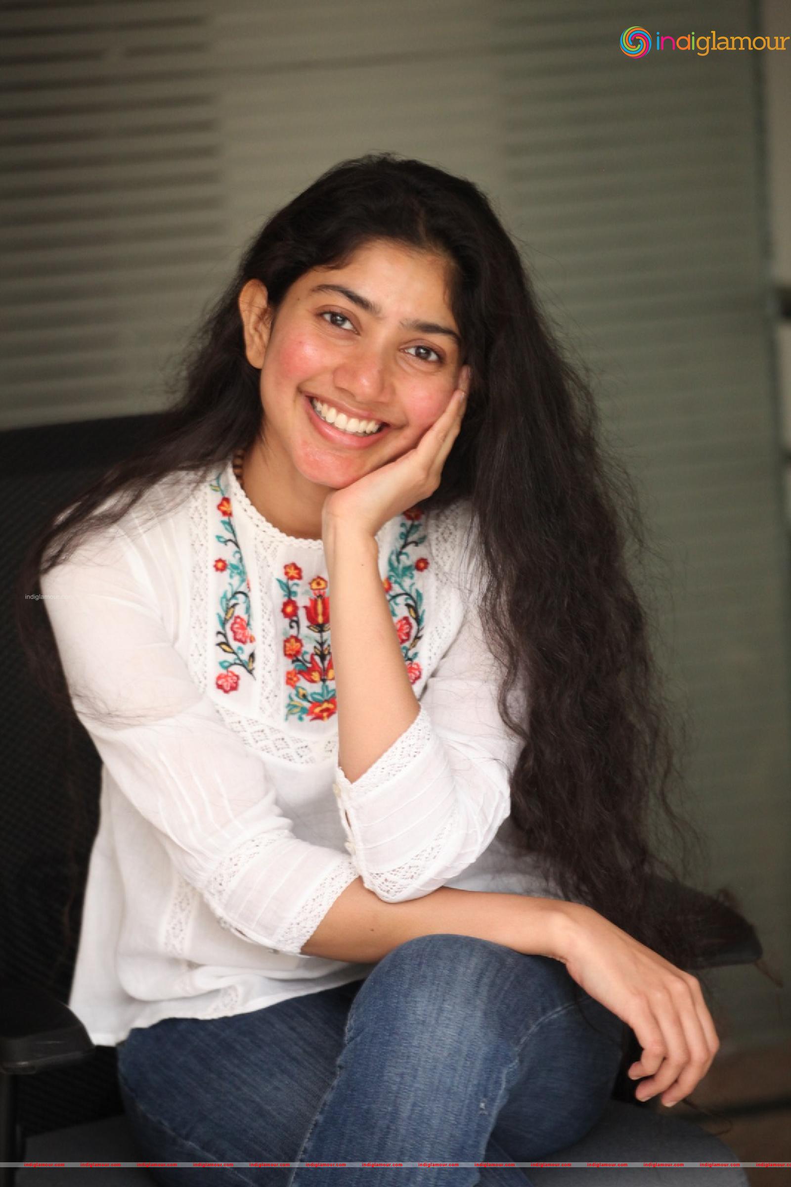 Sai Pallavi Actress hd photo