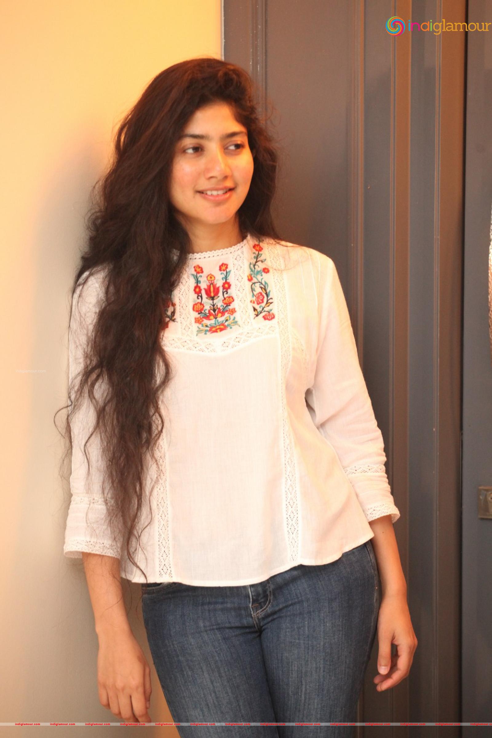 Sai Pallavi Actress hd photo