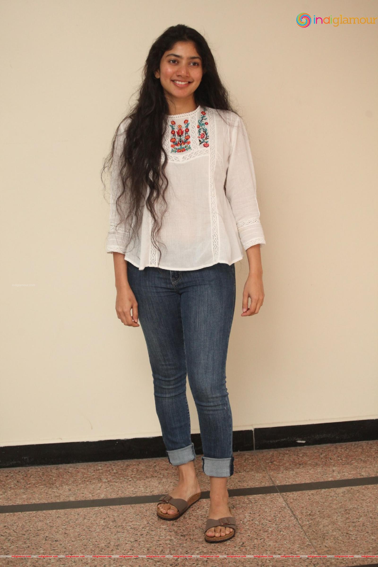 Sai Pallavi Actress hd photo