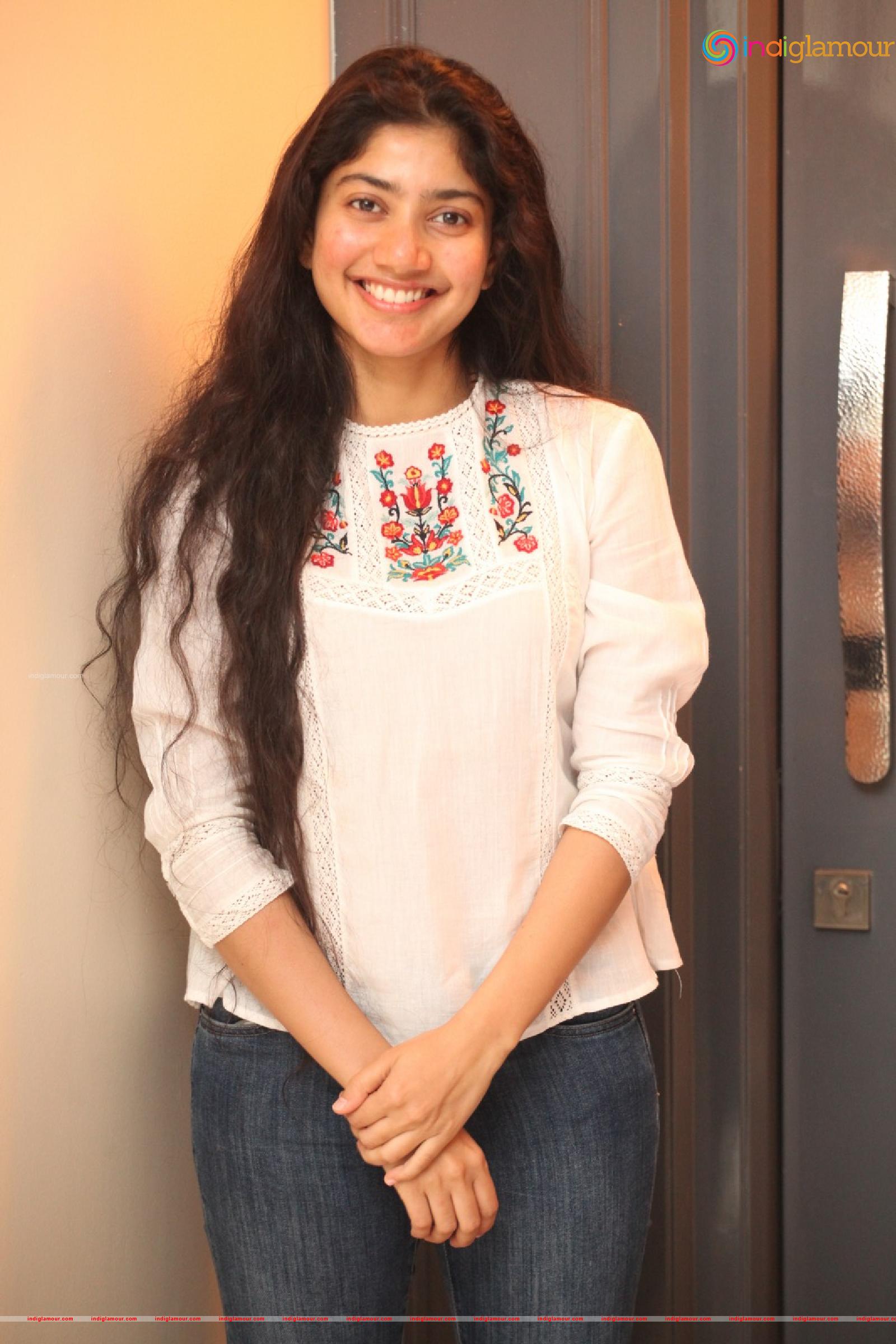 Sai Pallavi Actress hd photo
