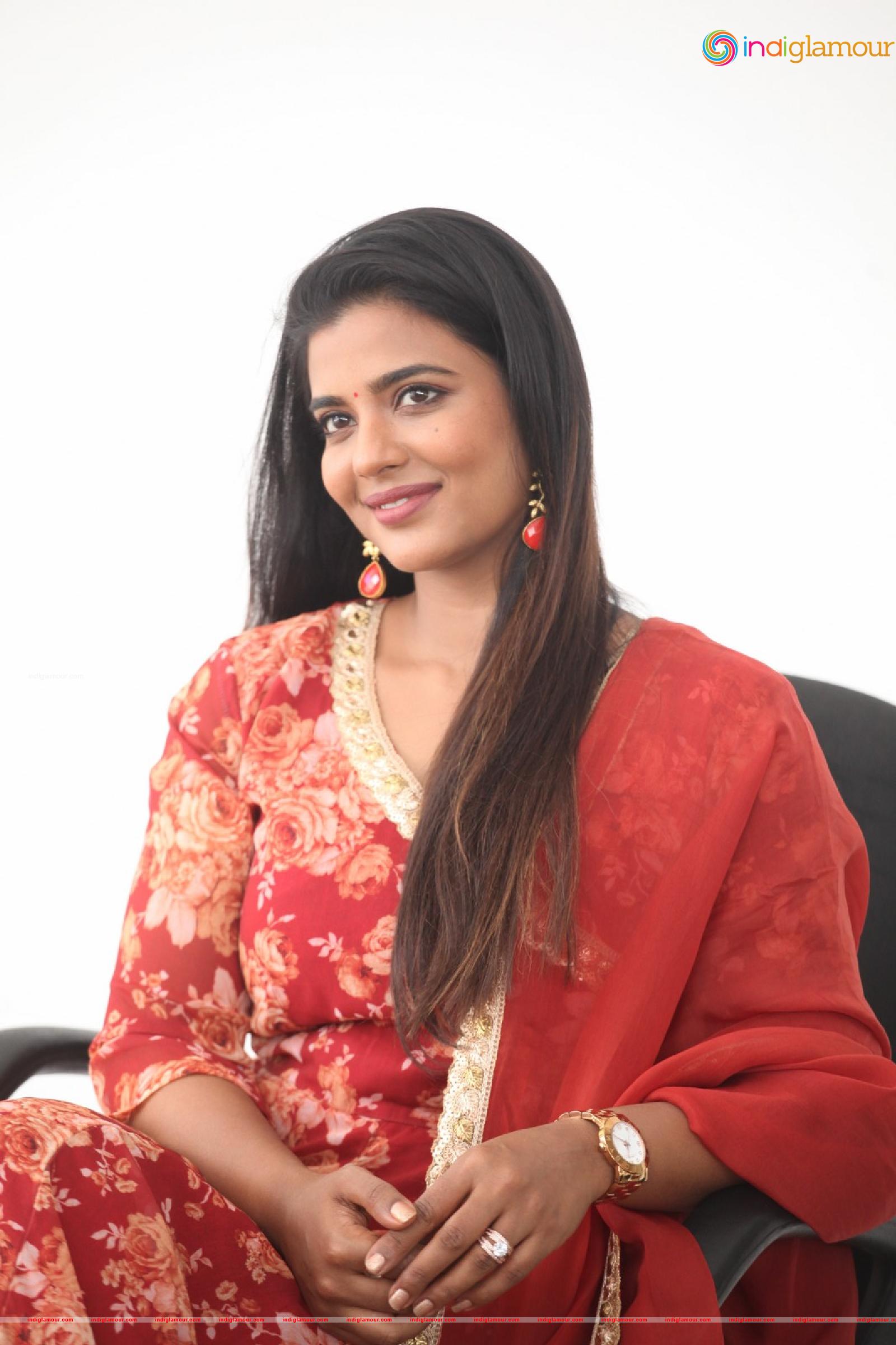 Aishwarya Rajesh Actress hd photo