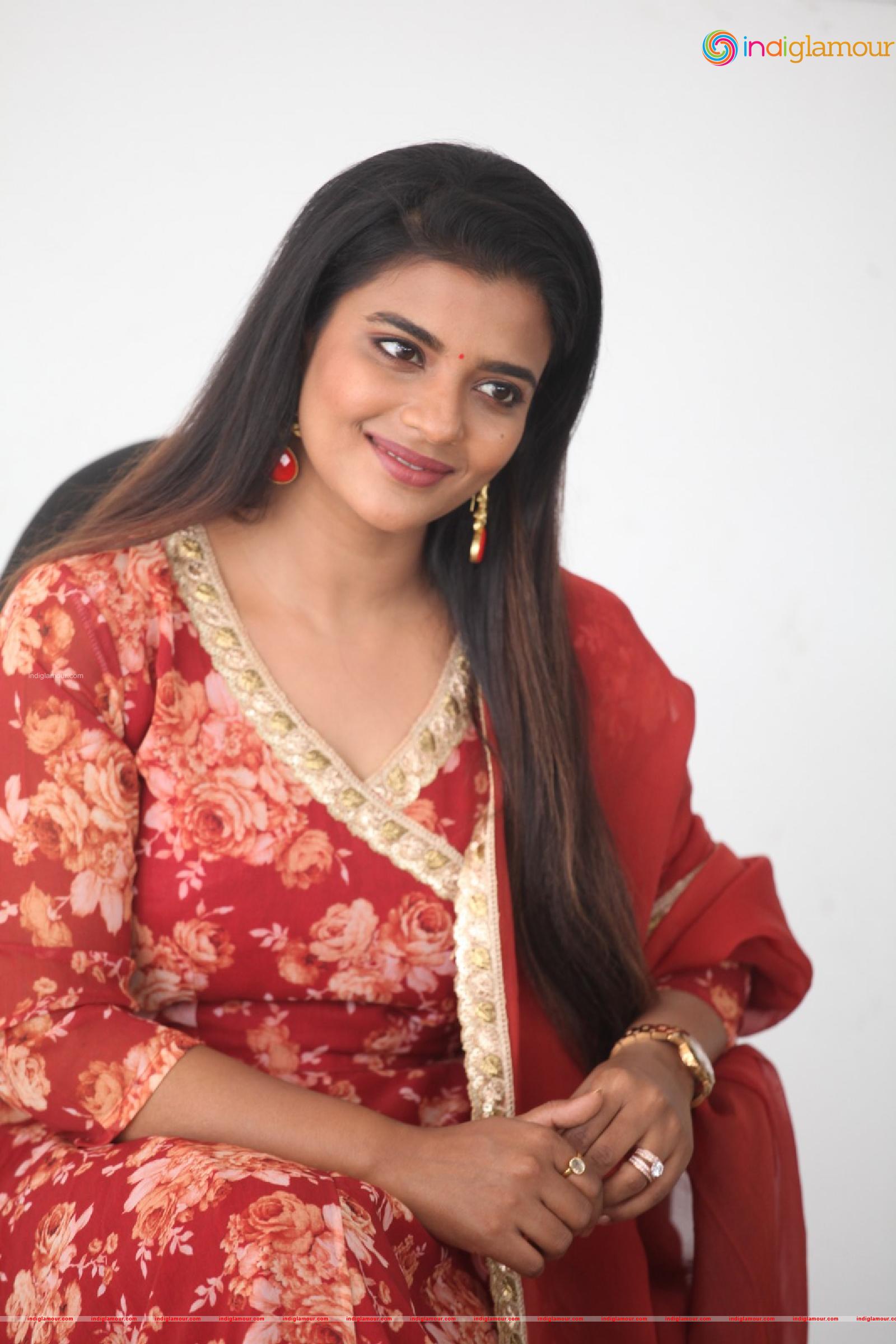 Aishwarya Rajesh Actress hd photo