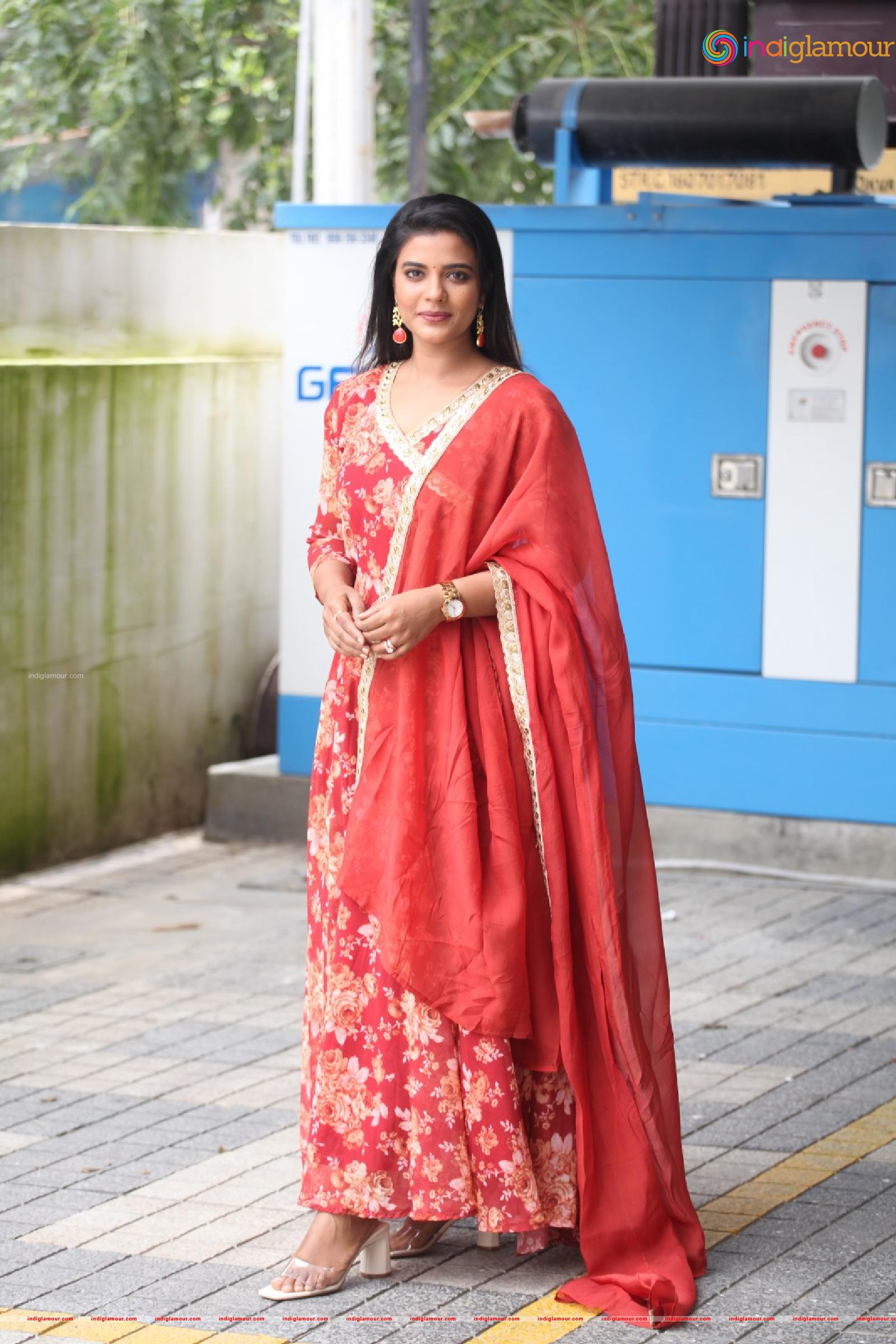 Aishwarya Rajesh Actress hd photo