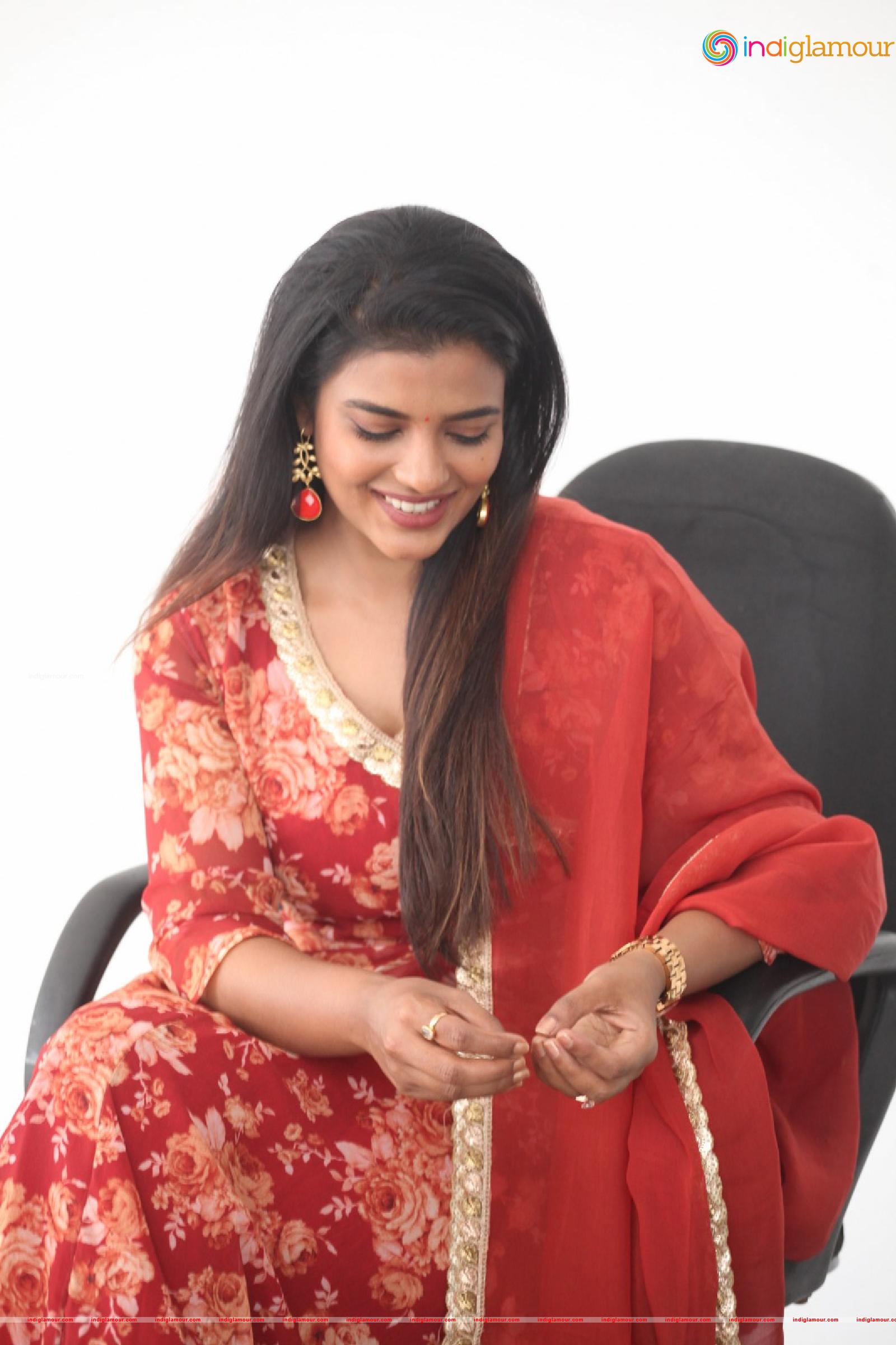 Aishwarya Rajesh Actress hd photo