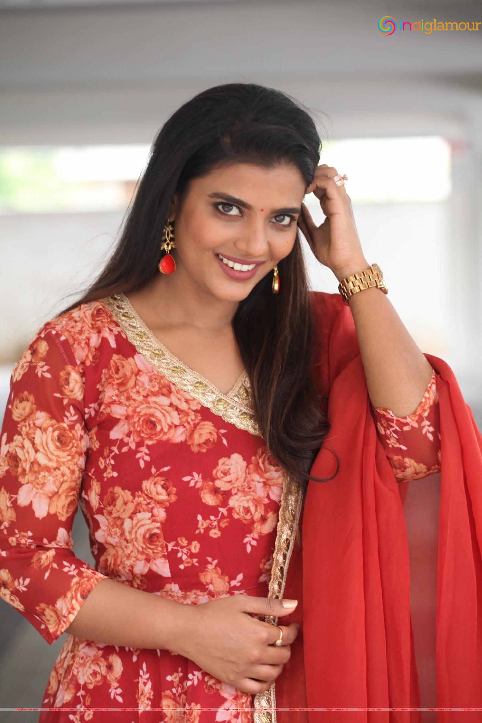 Aishwarya Rajesh Actress hd photo