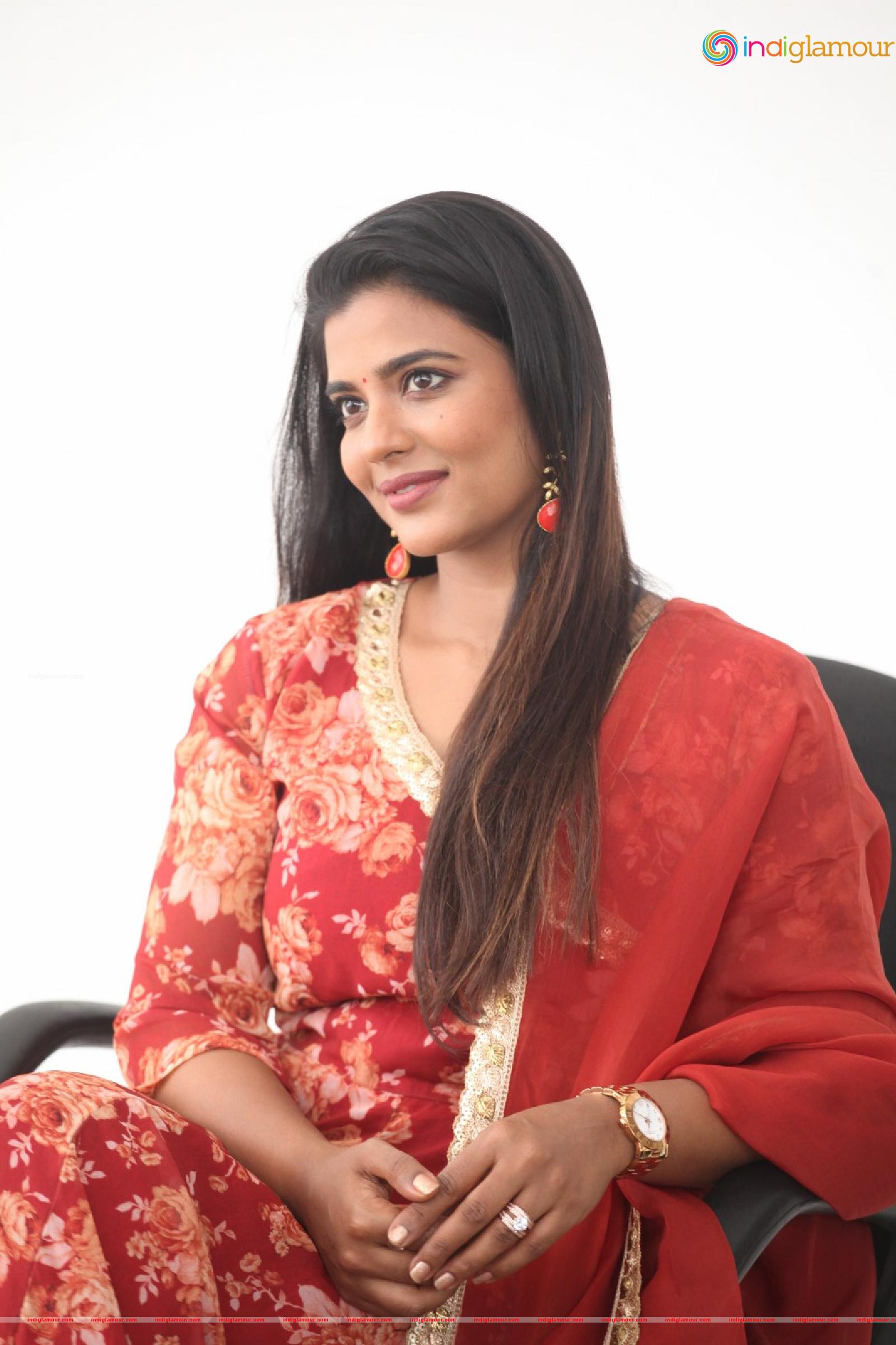 Aishwarya Rajesh Actress hd photo