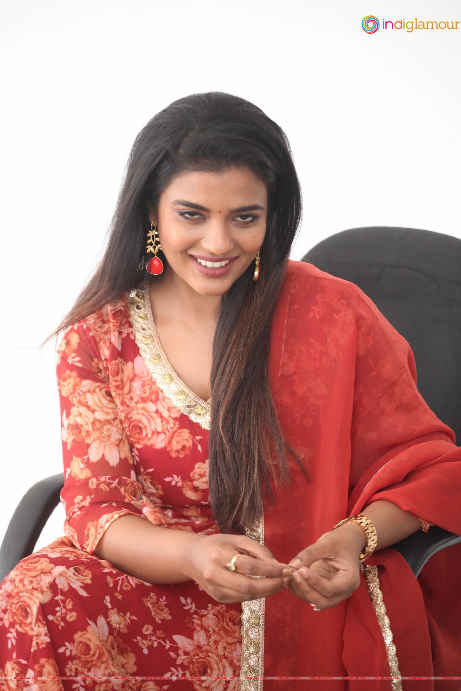 Aishwarya Rajesh Actress hd photo