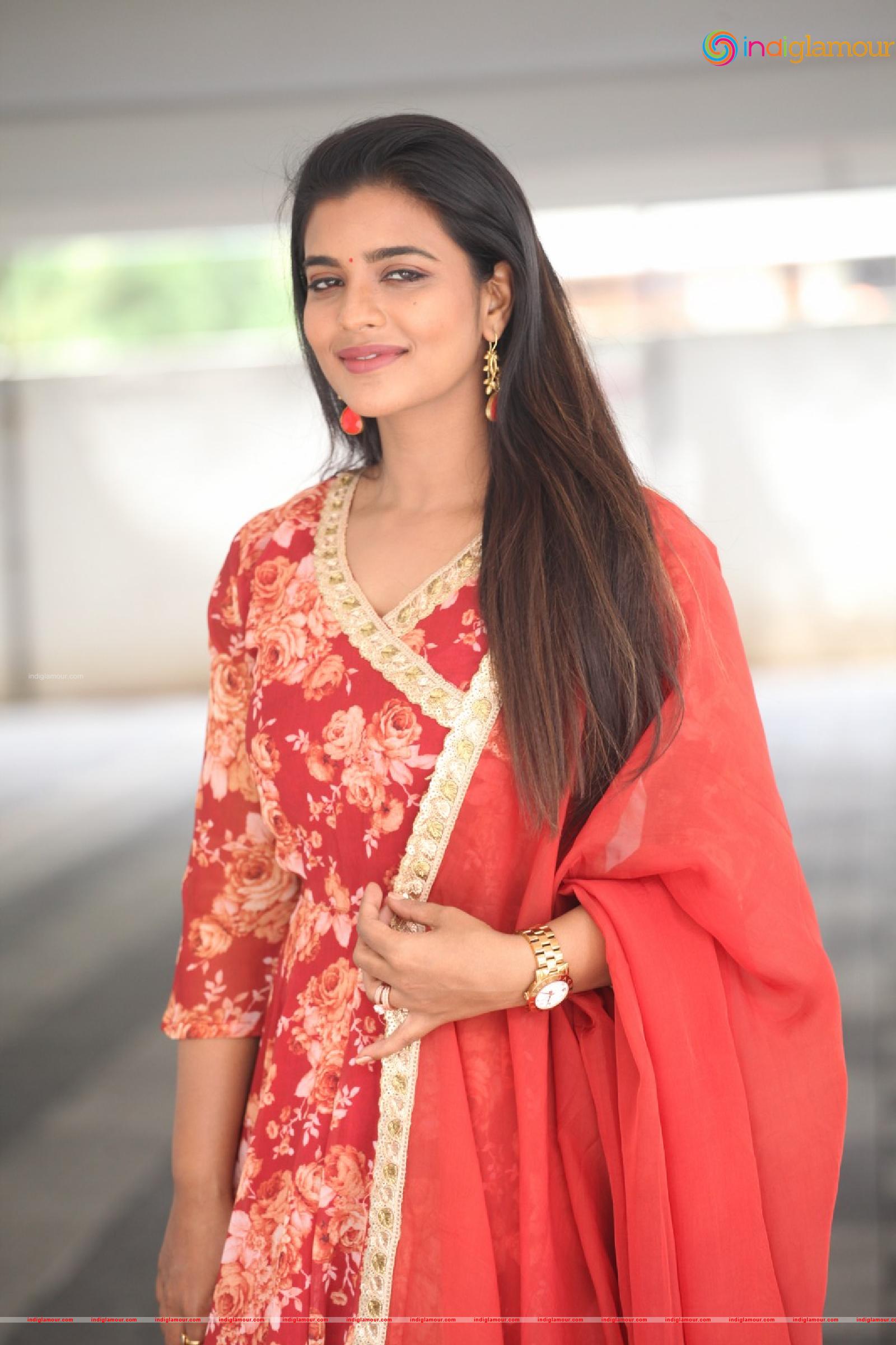 Aishwarya Rajesh Actress hd photo