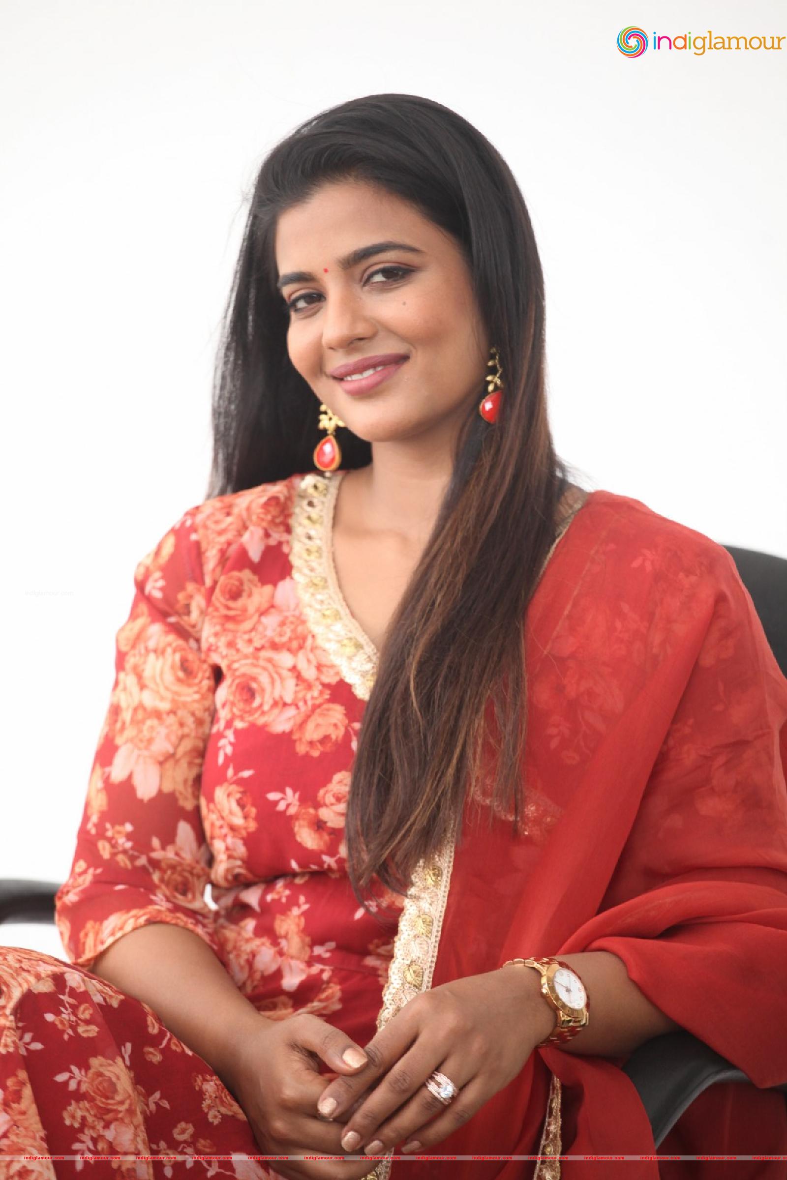 Aishwarya Rajesh Actress hd photo