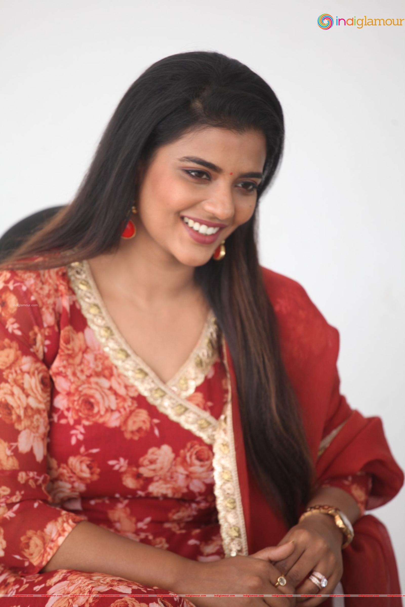 Aishwarya Rajesh Actress hd photo