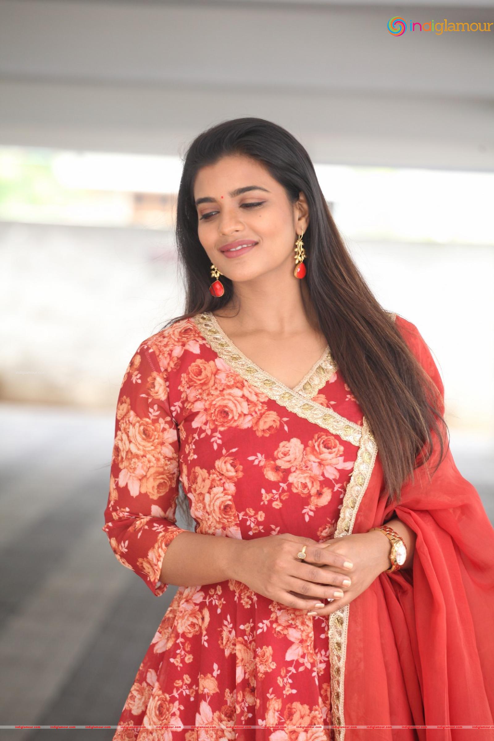 Aishwarya Rajesh Actress hd photo
