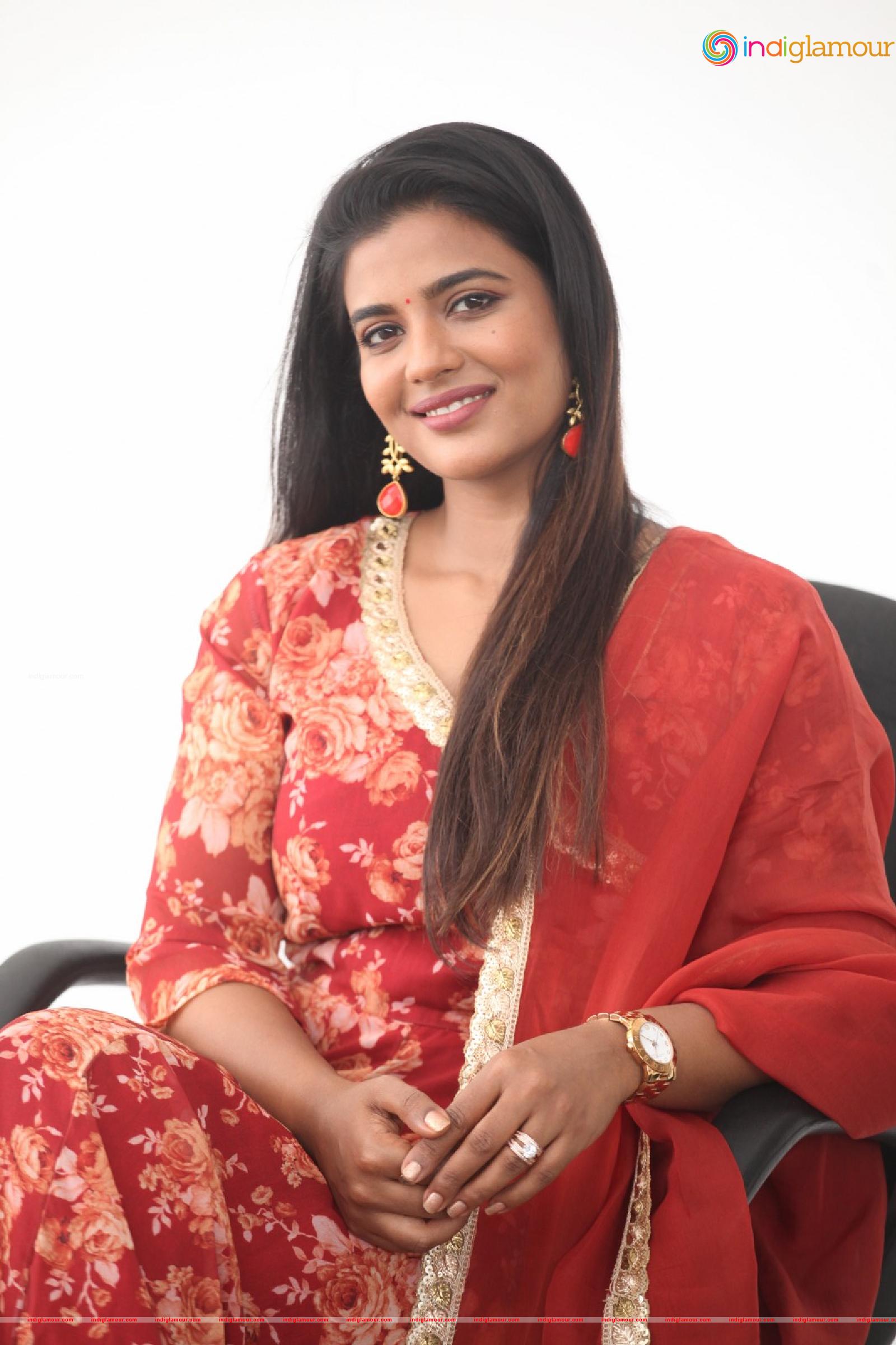 Aishwarya Rajesh Actress hd photo
