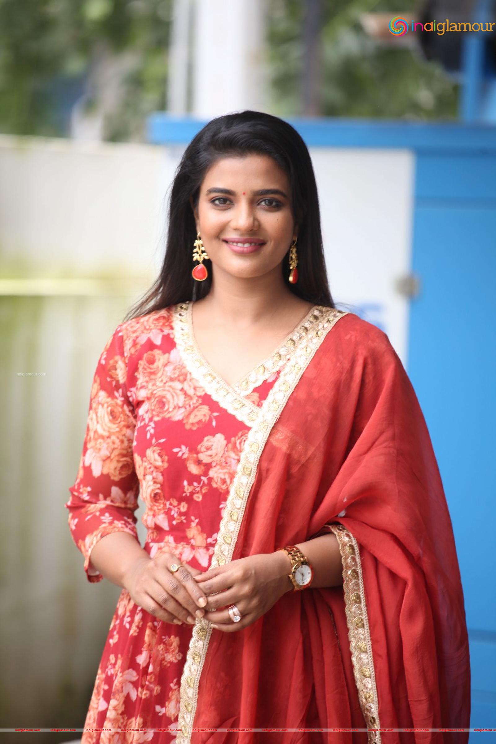 Aishwarya Rajesh Actress hd photo