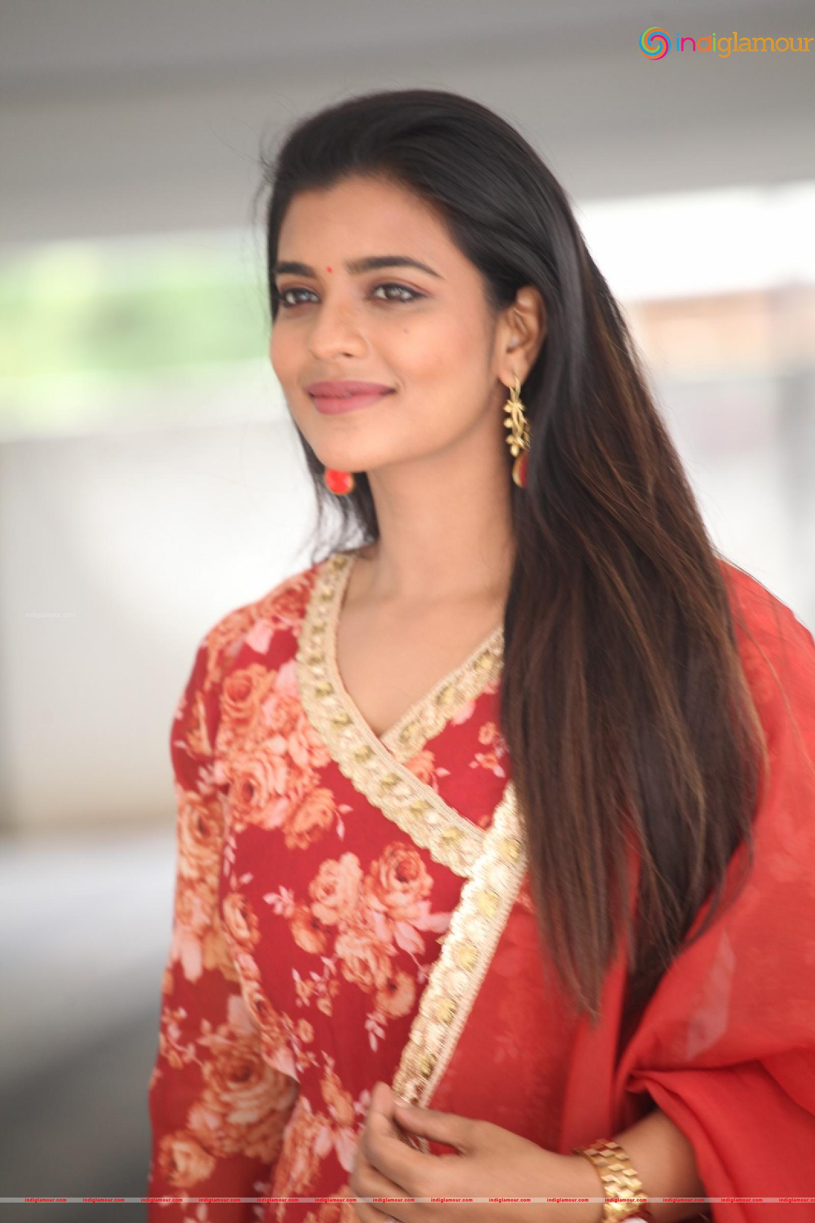 Aishwarya Rajesh Actress hd photo