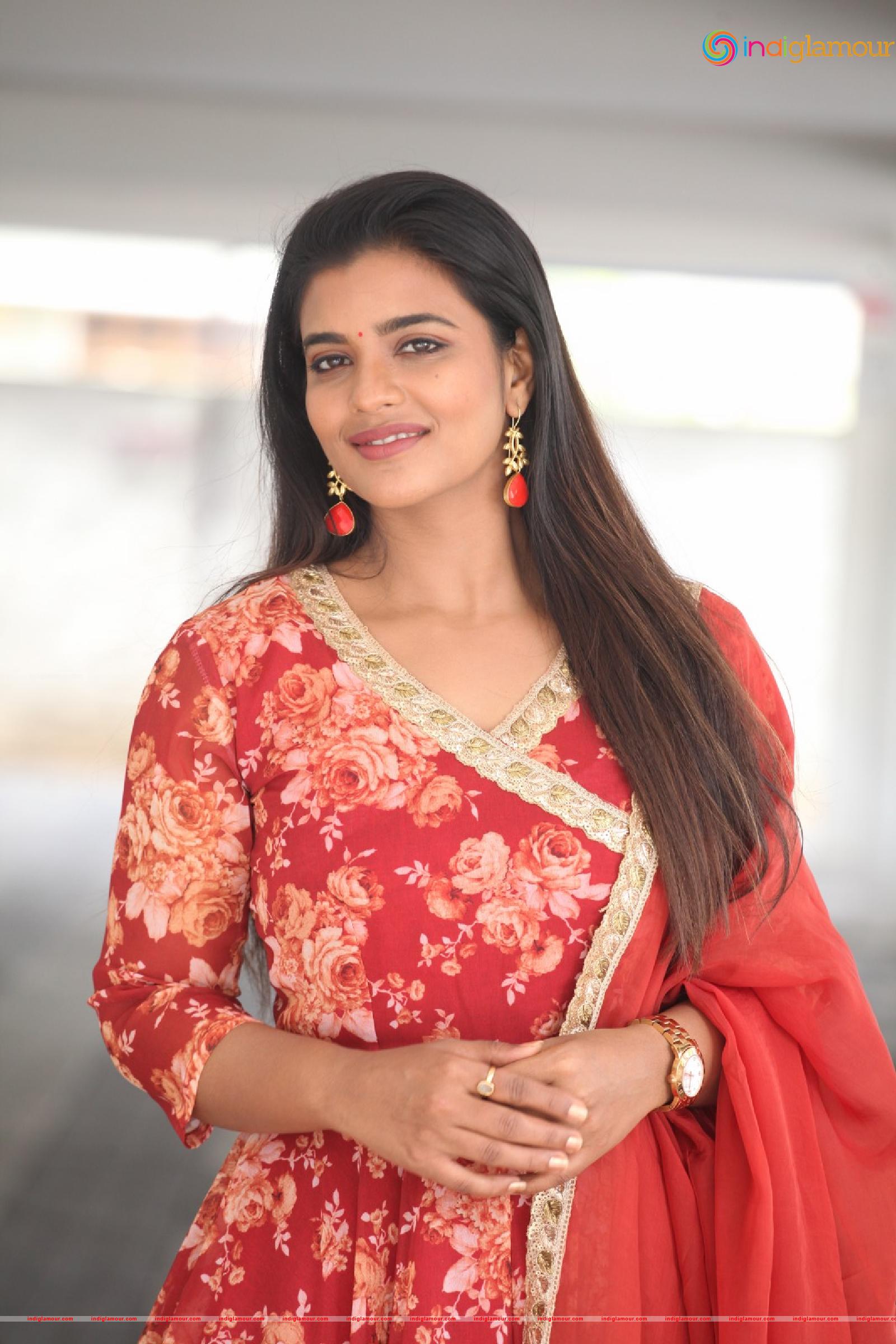 Aishwarya Rajesh Actress hd photo