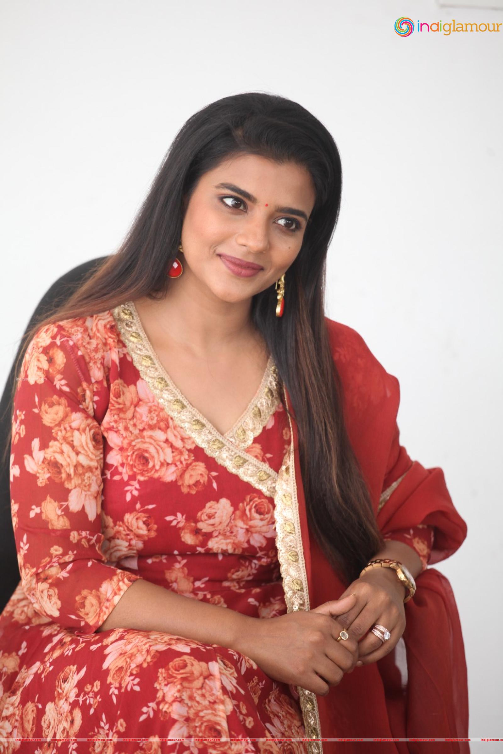 Aishwarya Rajesh Actress hd photo