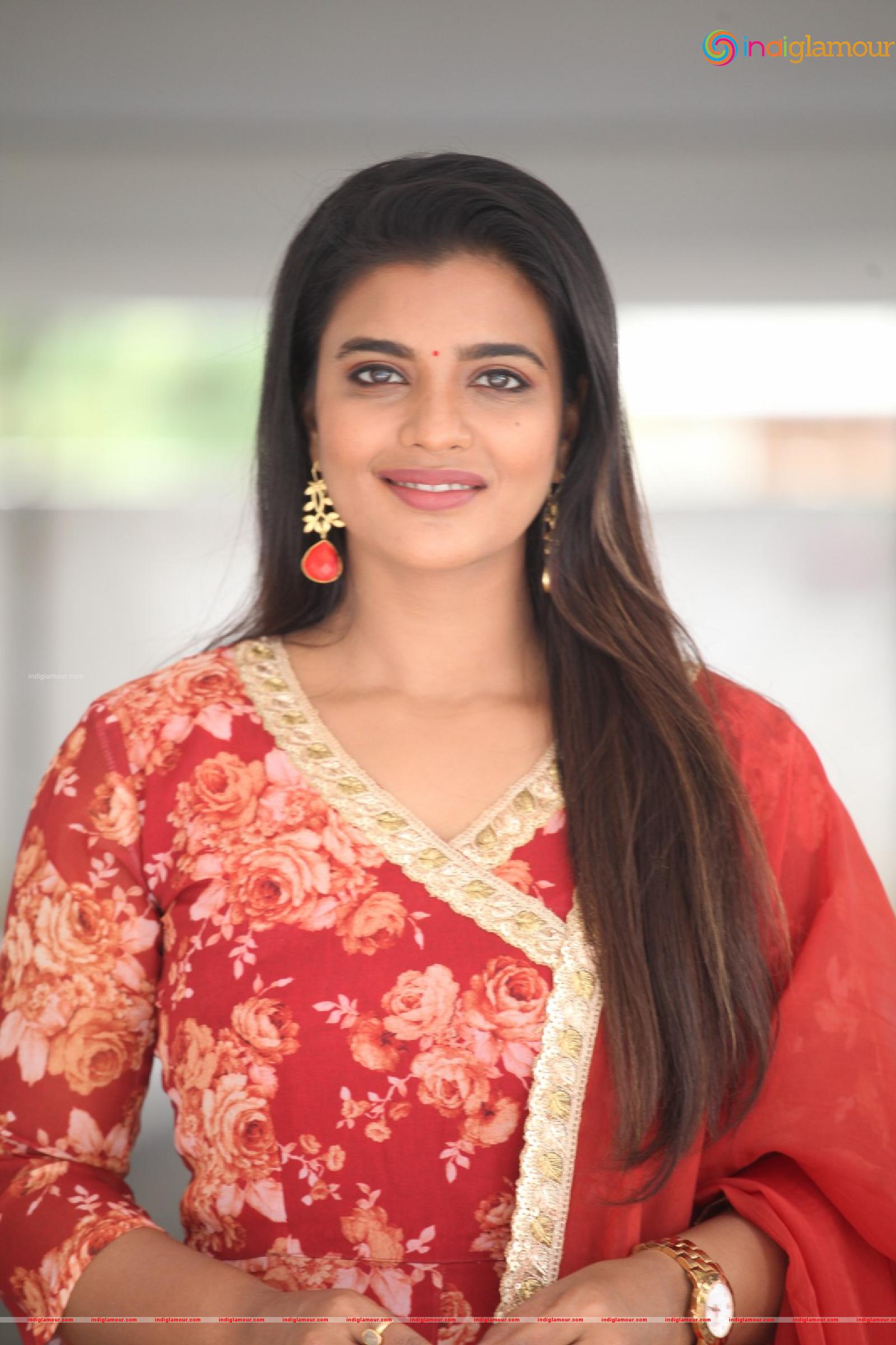 Aishwarya Rajesh Actress hd photo