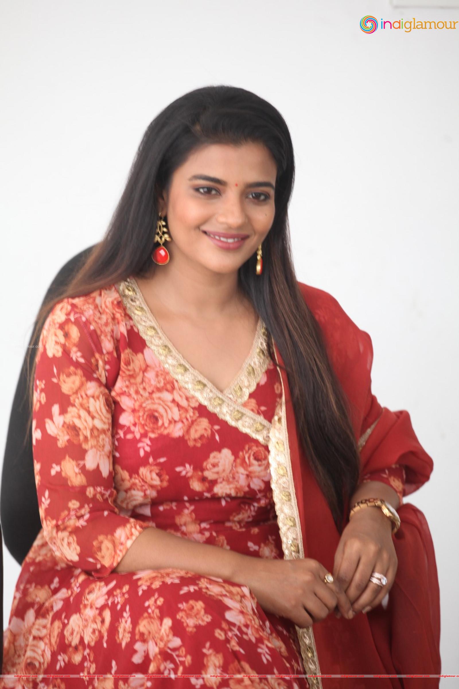 Aishwarya Rajesh Actress hd photo