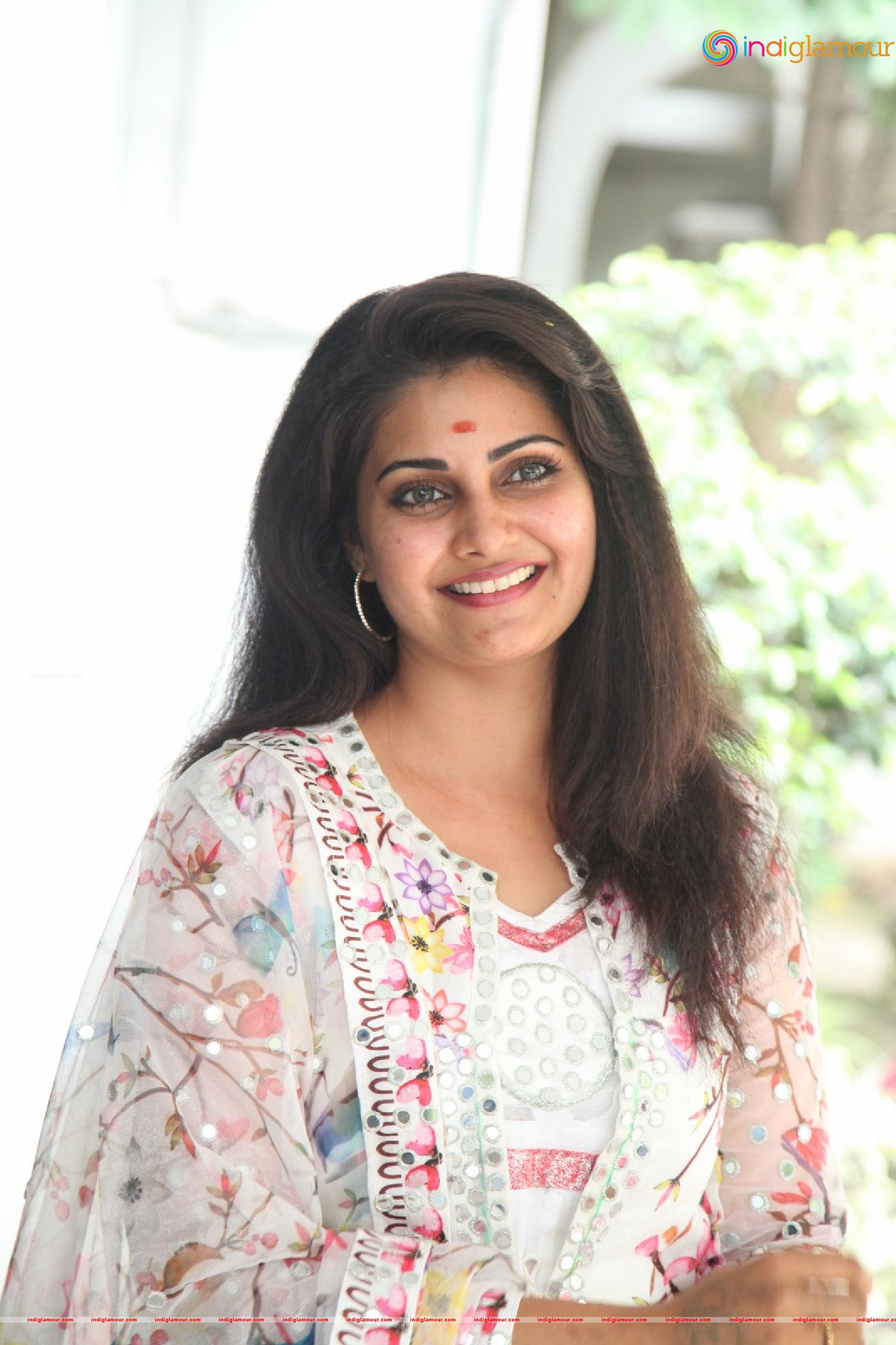 Manochitra Actress hd photo