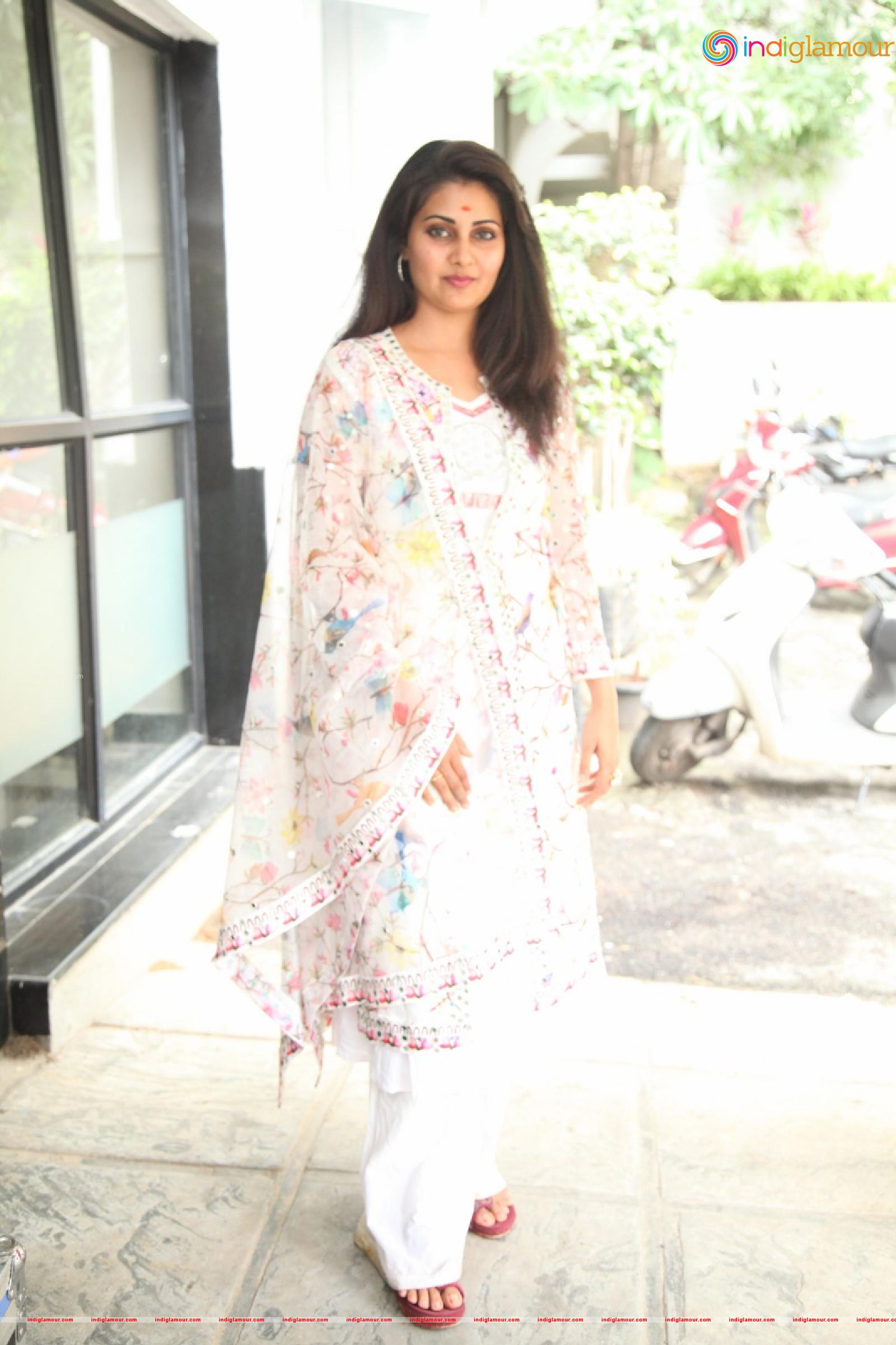 Manochitra Actress hd photo