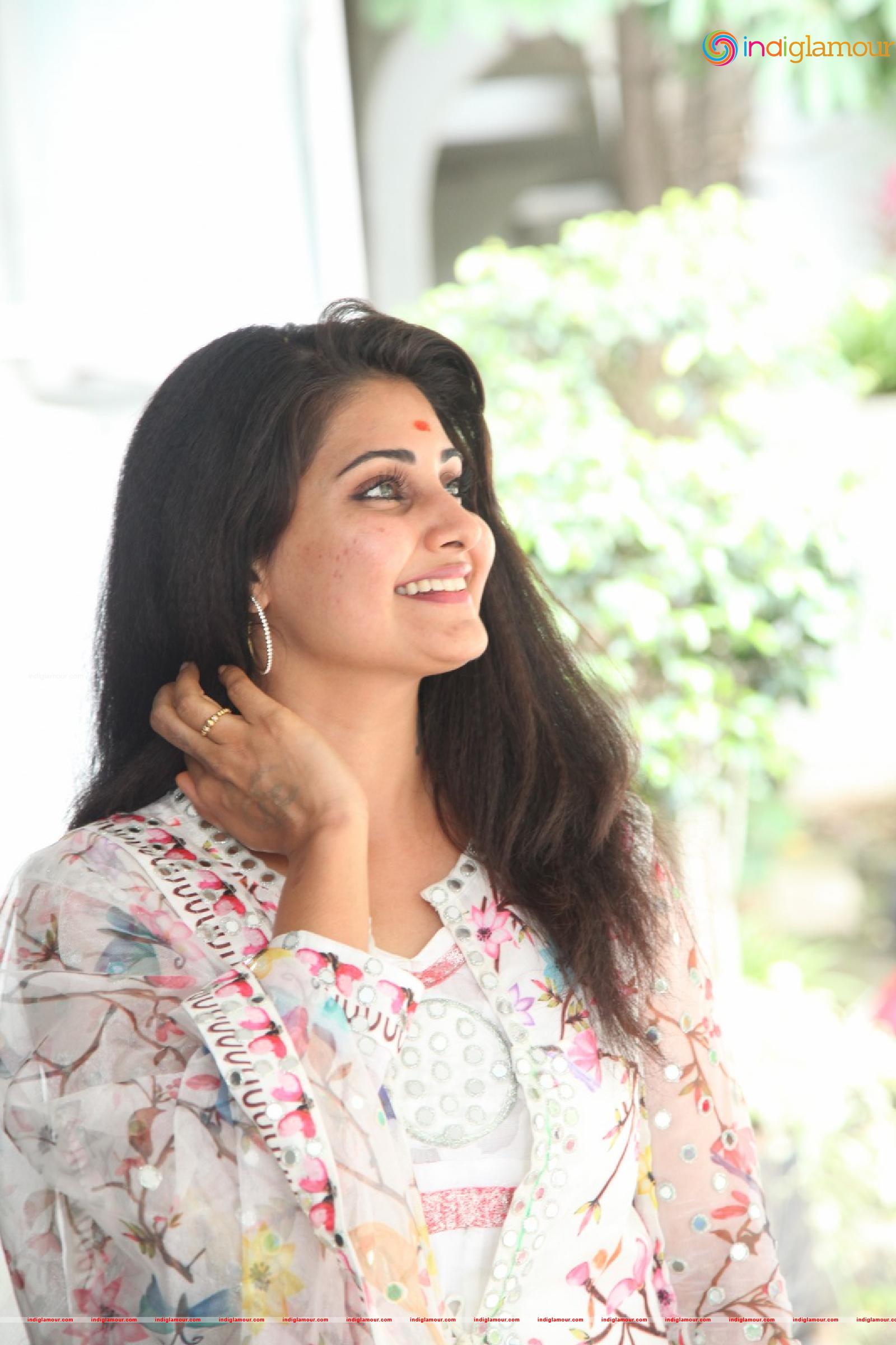 Manochitra Actress hd photo