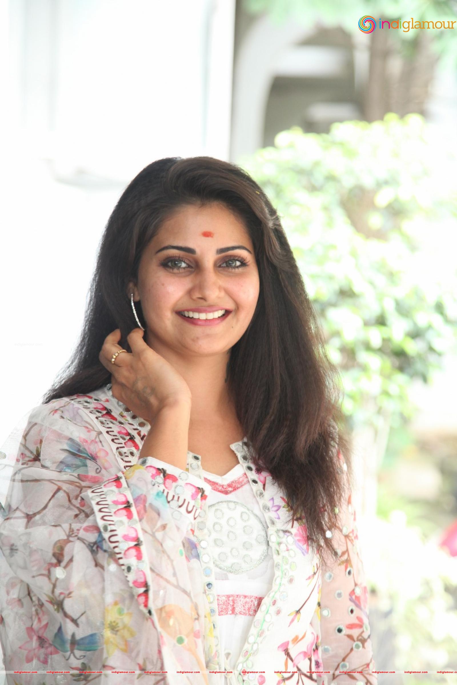 Manochitra Actress hd photo