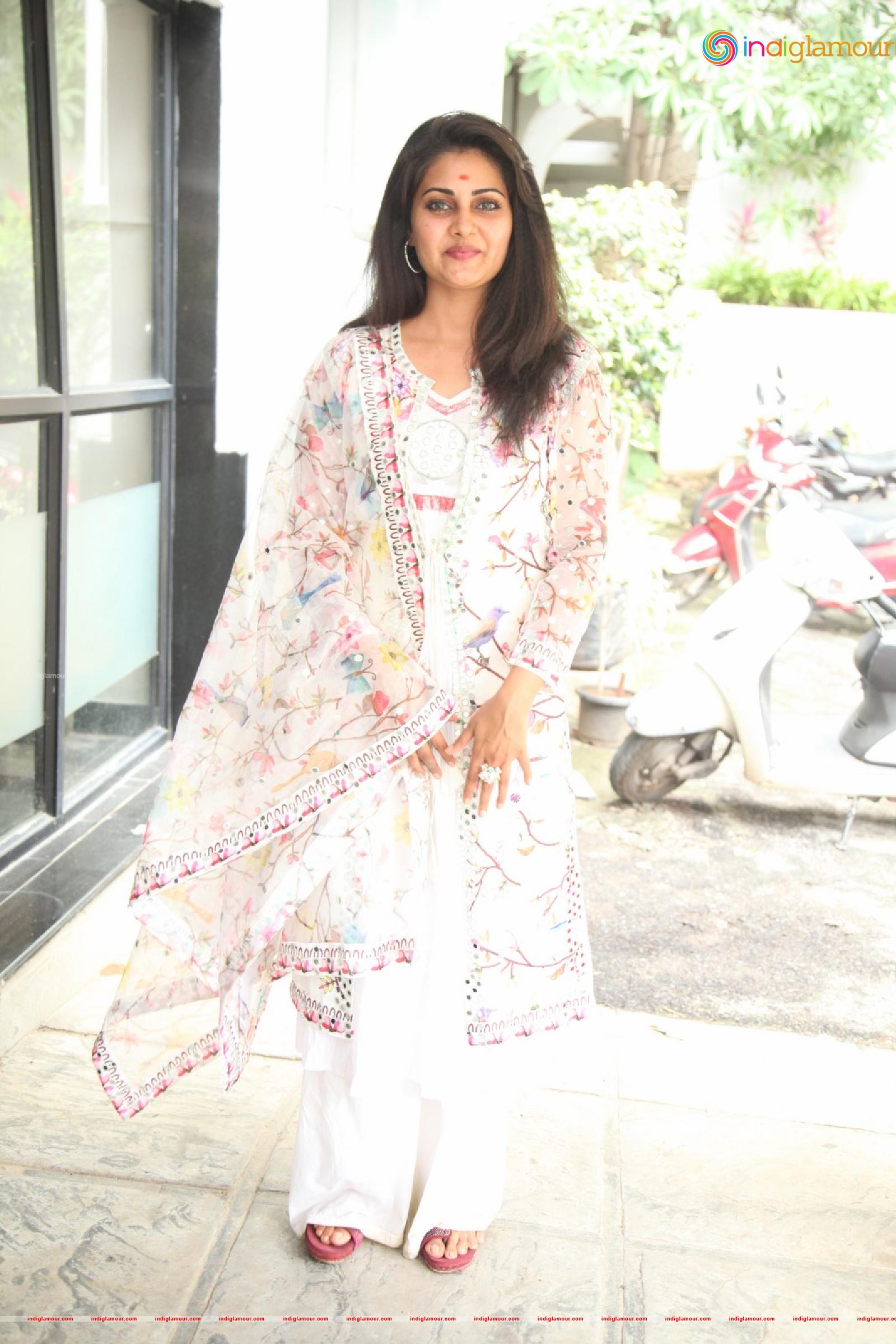 Manochitra Actress hd photo