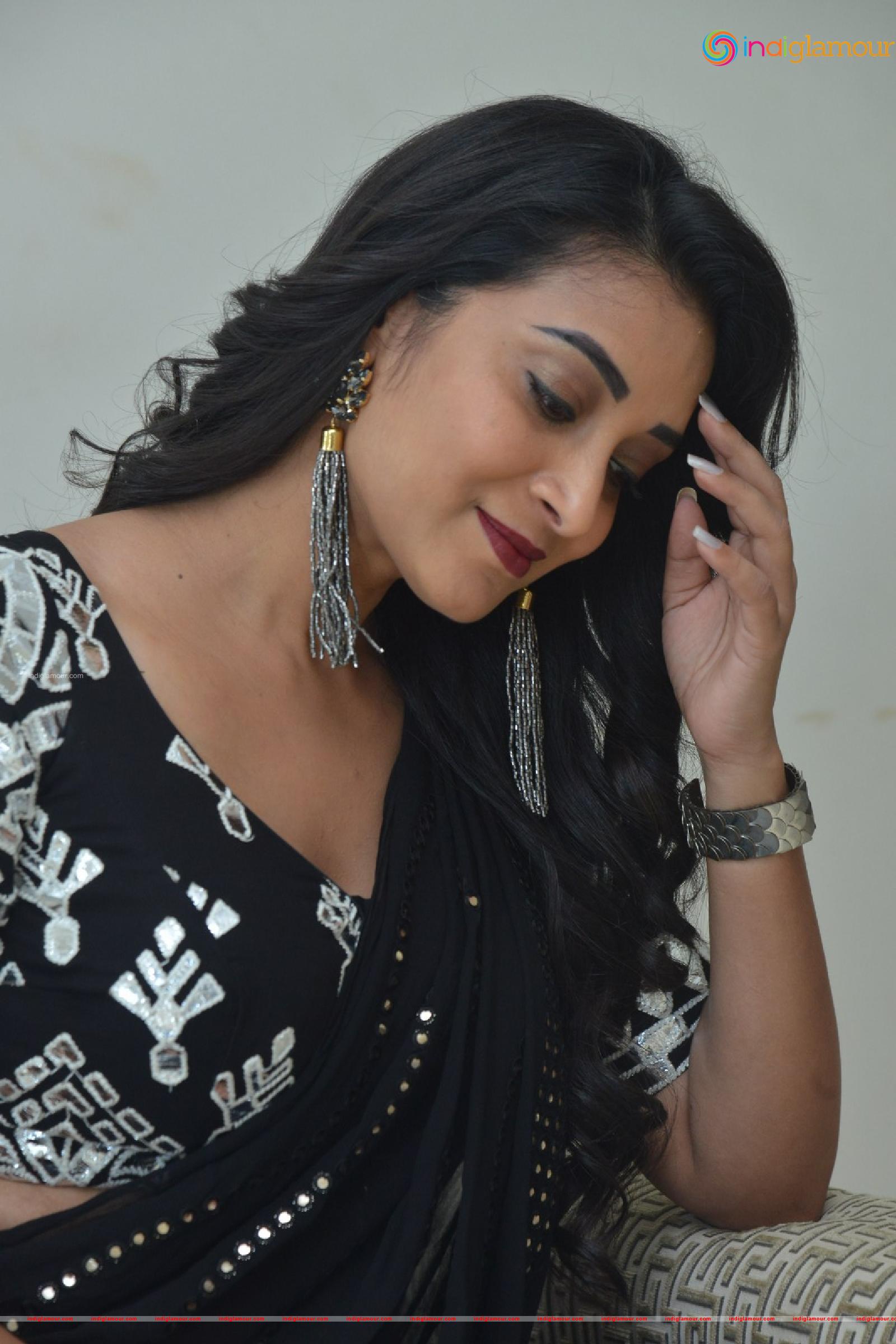 Bhanu Sree Actress hd photo