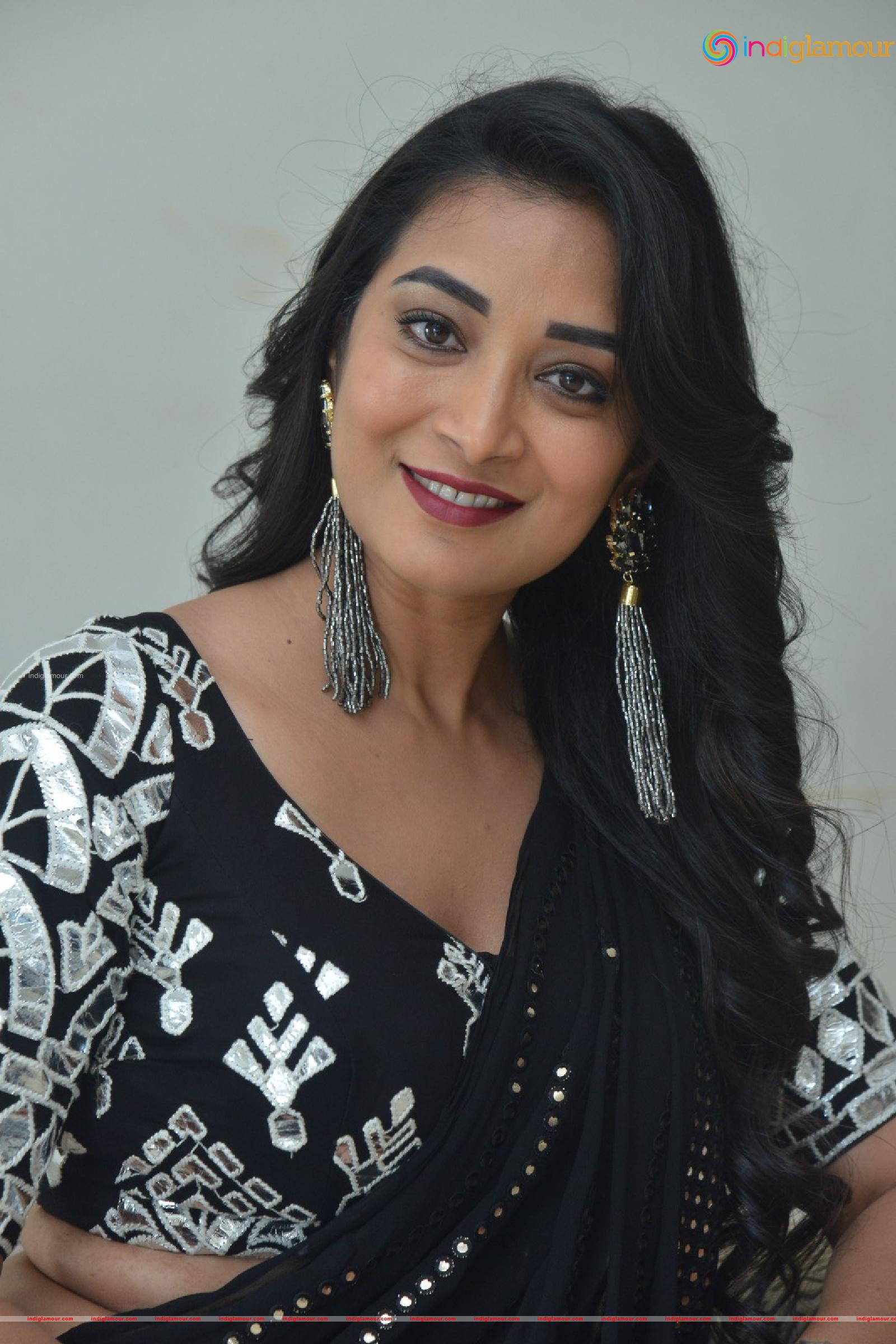 Bhanu Sree Actress hd photo