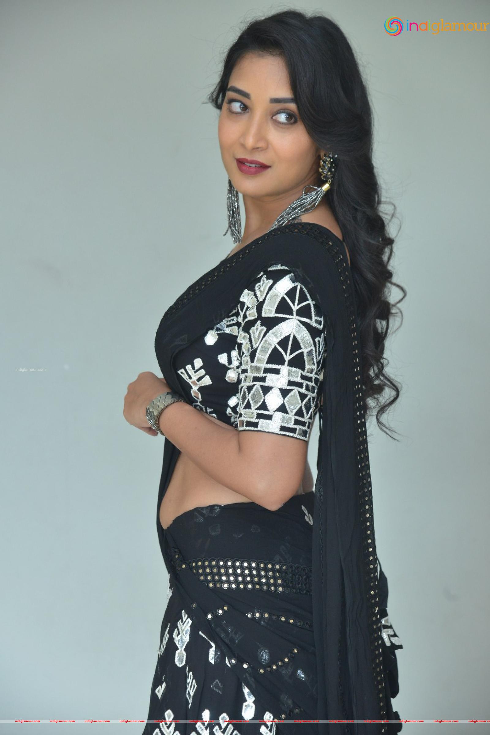 Bhanu Sree Actress hd photo