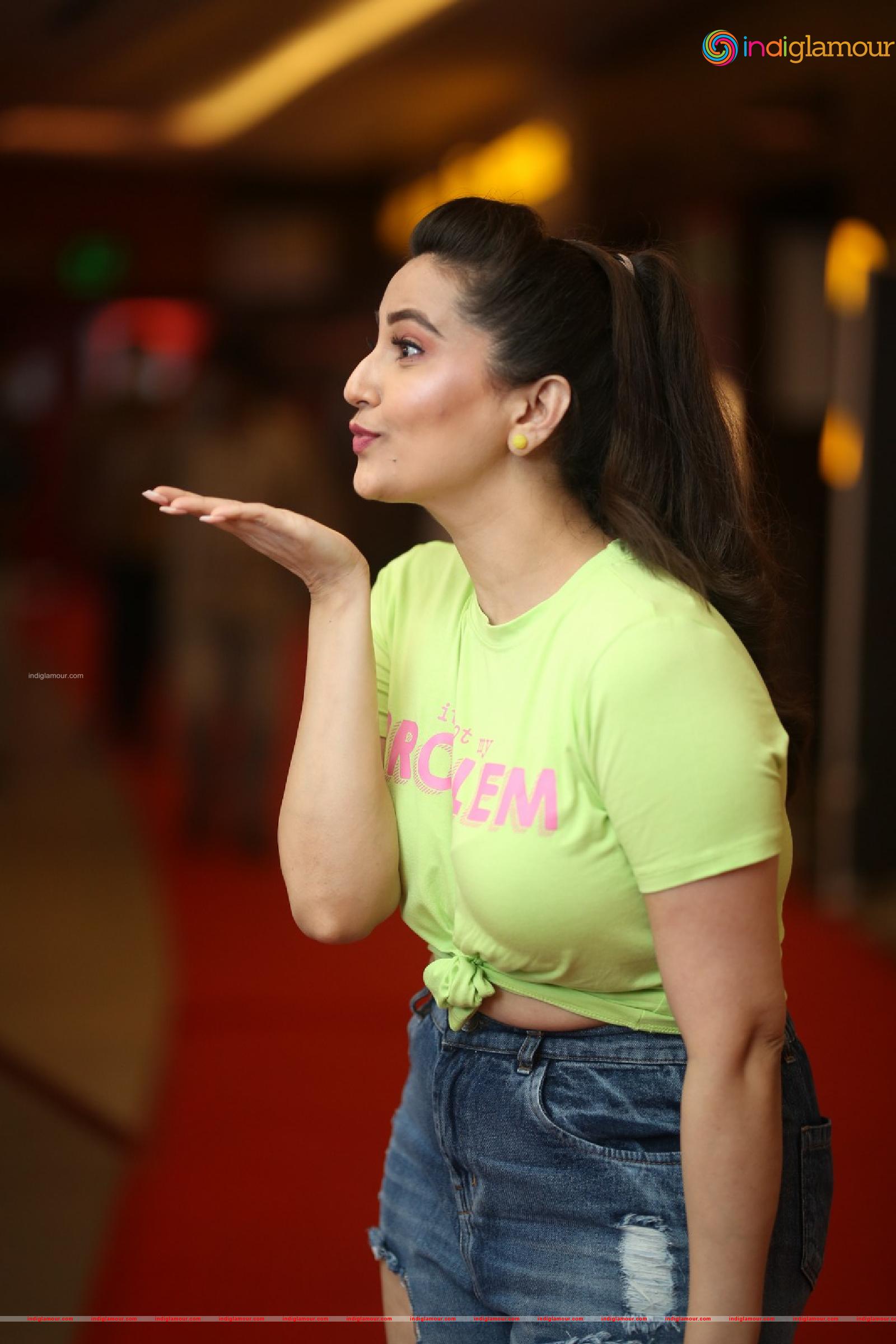 Manjusha Actress hd photo