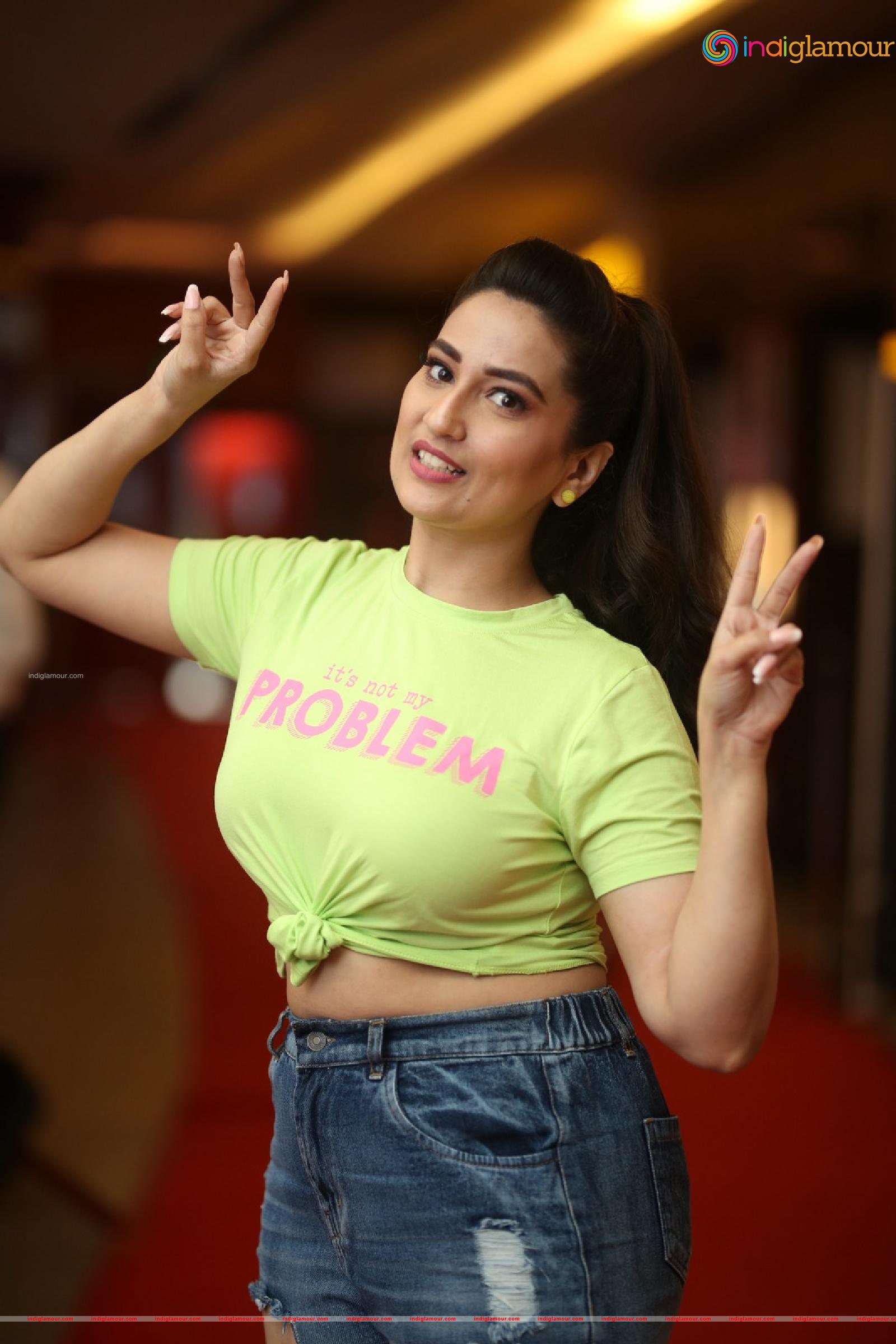 Manjusha Actress hd photo