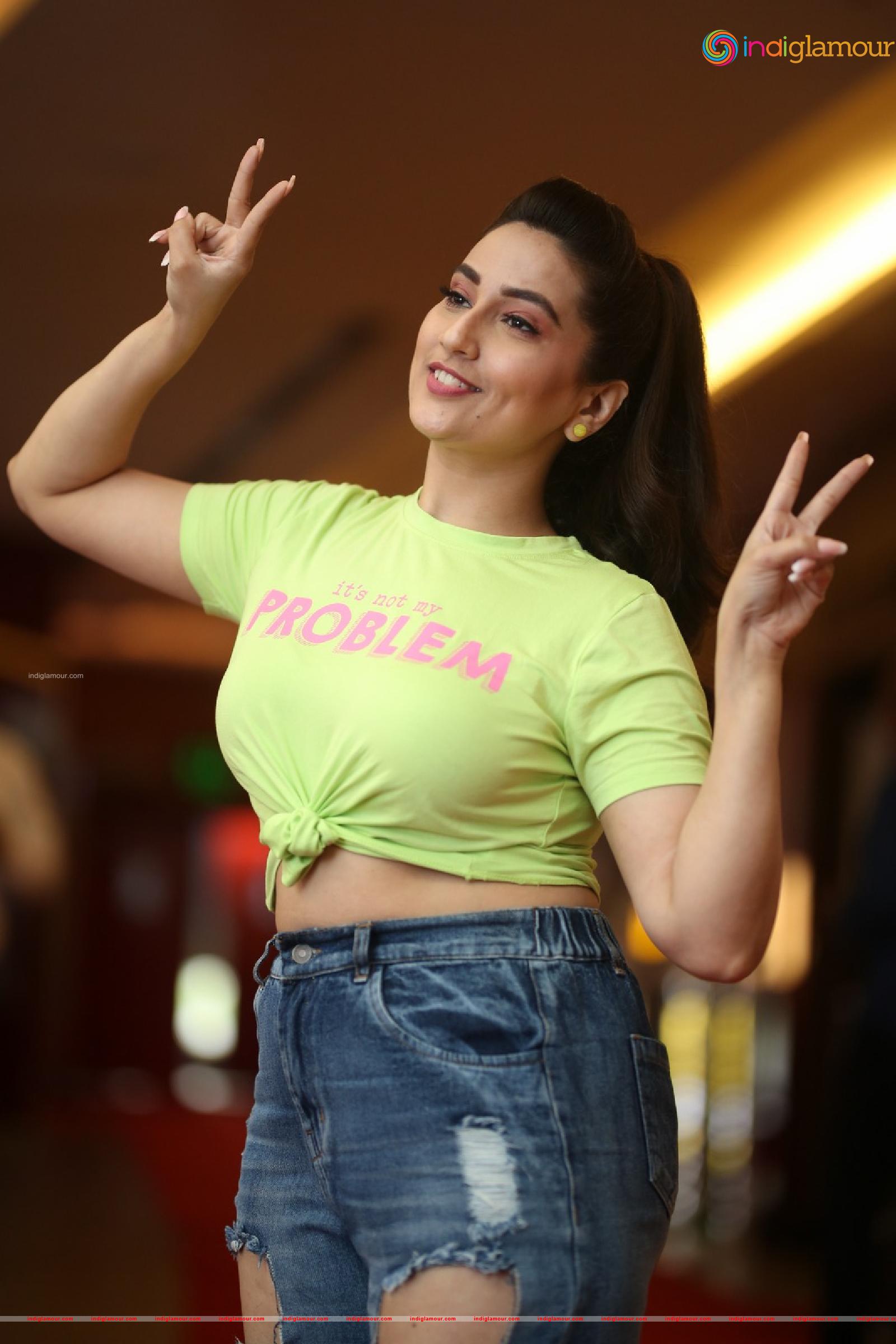 Manjusha Actress hd photo