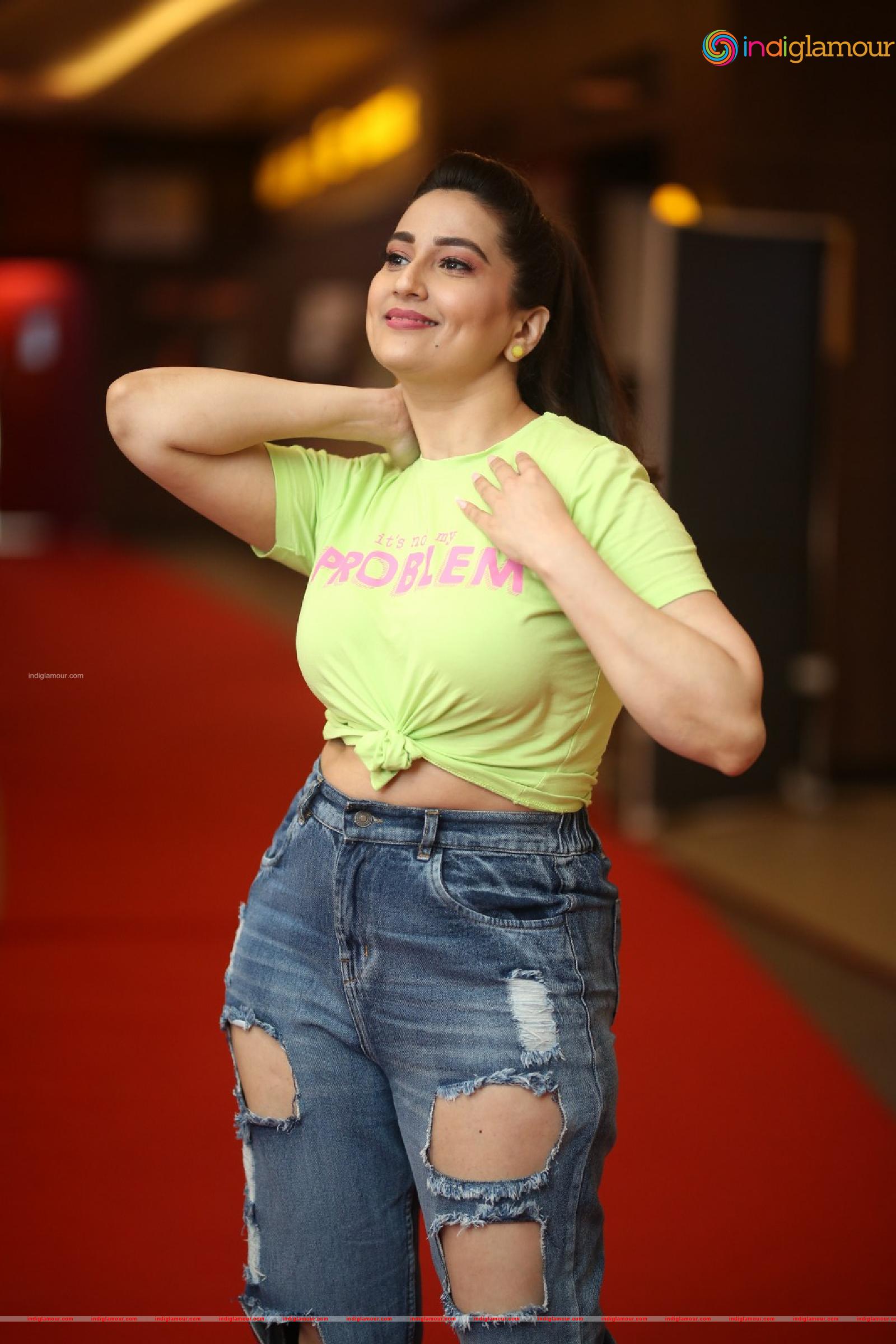 Manjusha Actress hd photo