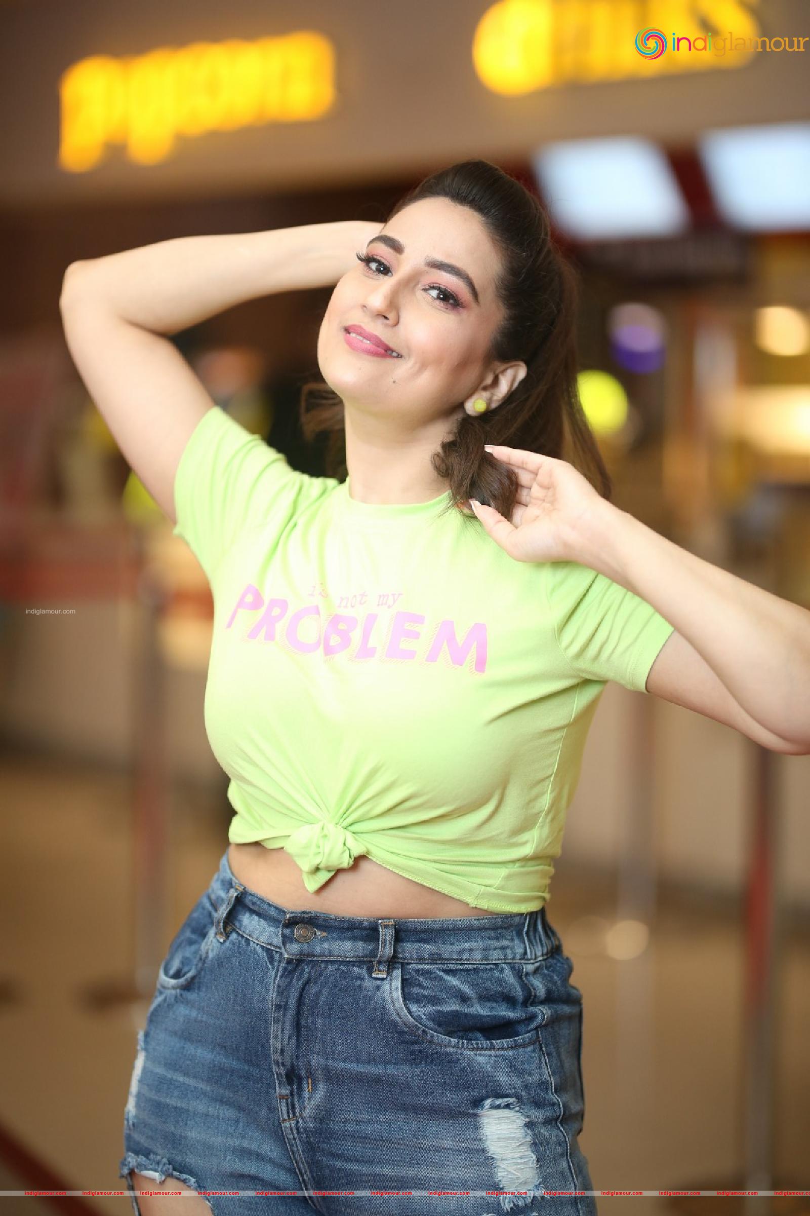 Manjusha Actress hd photo
