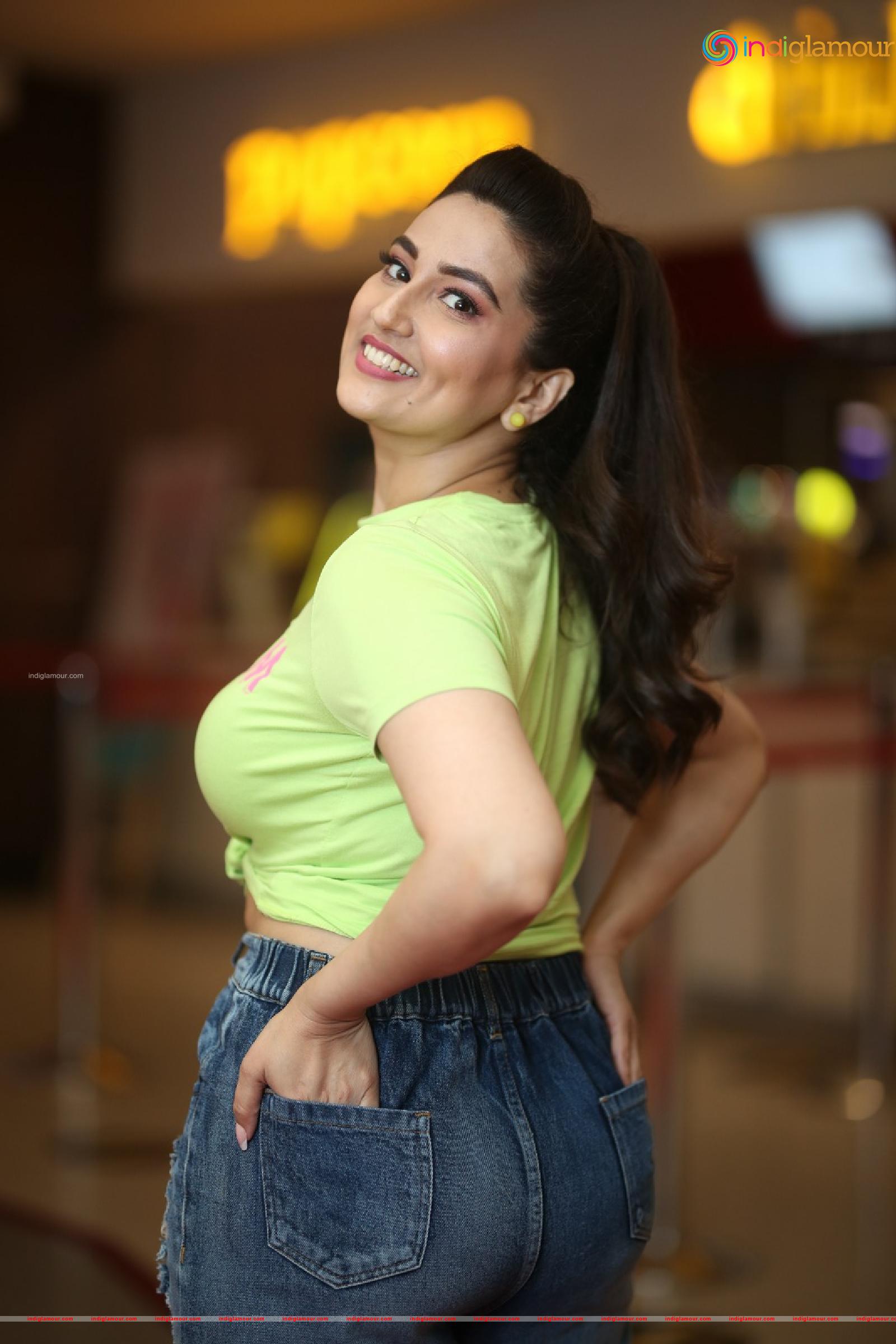 Manjusha Actress hd photo