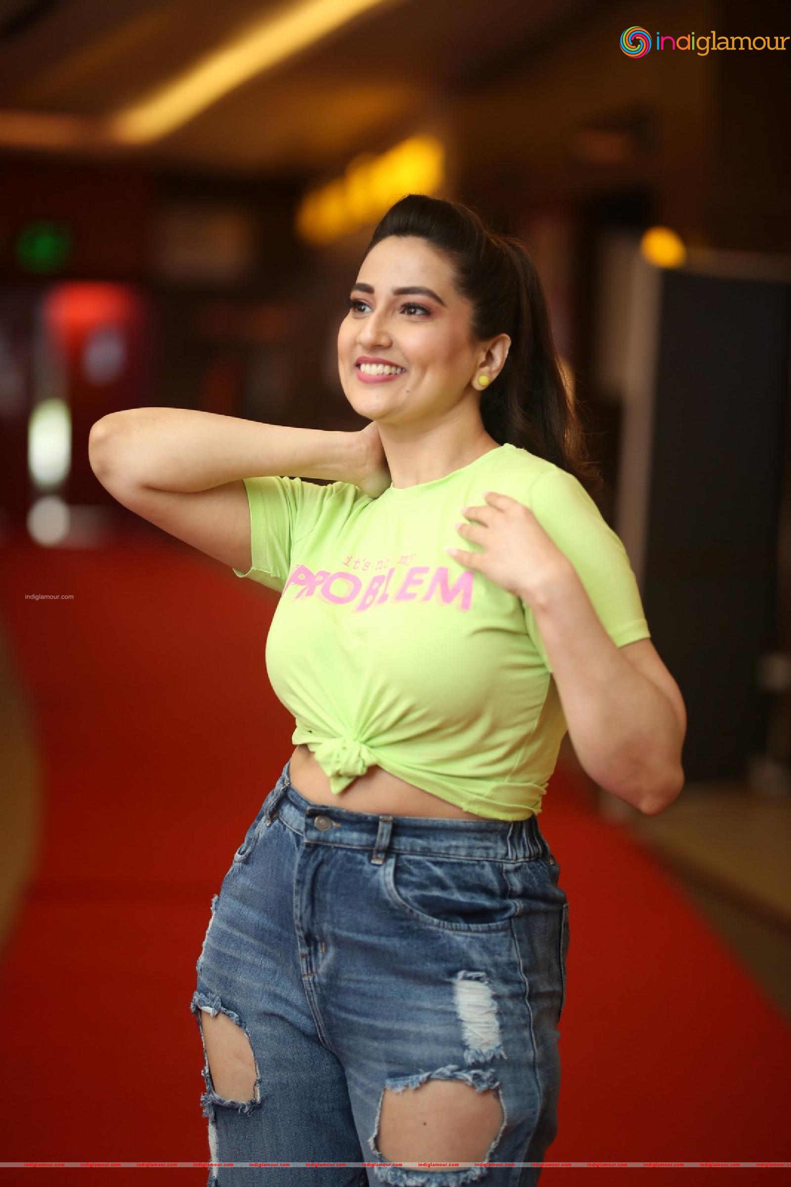 Manjusha Actress hd photo