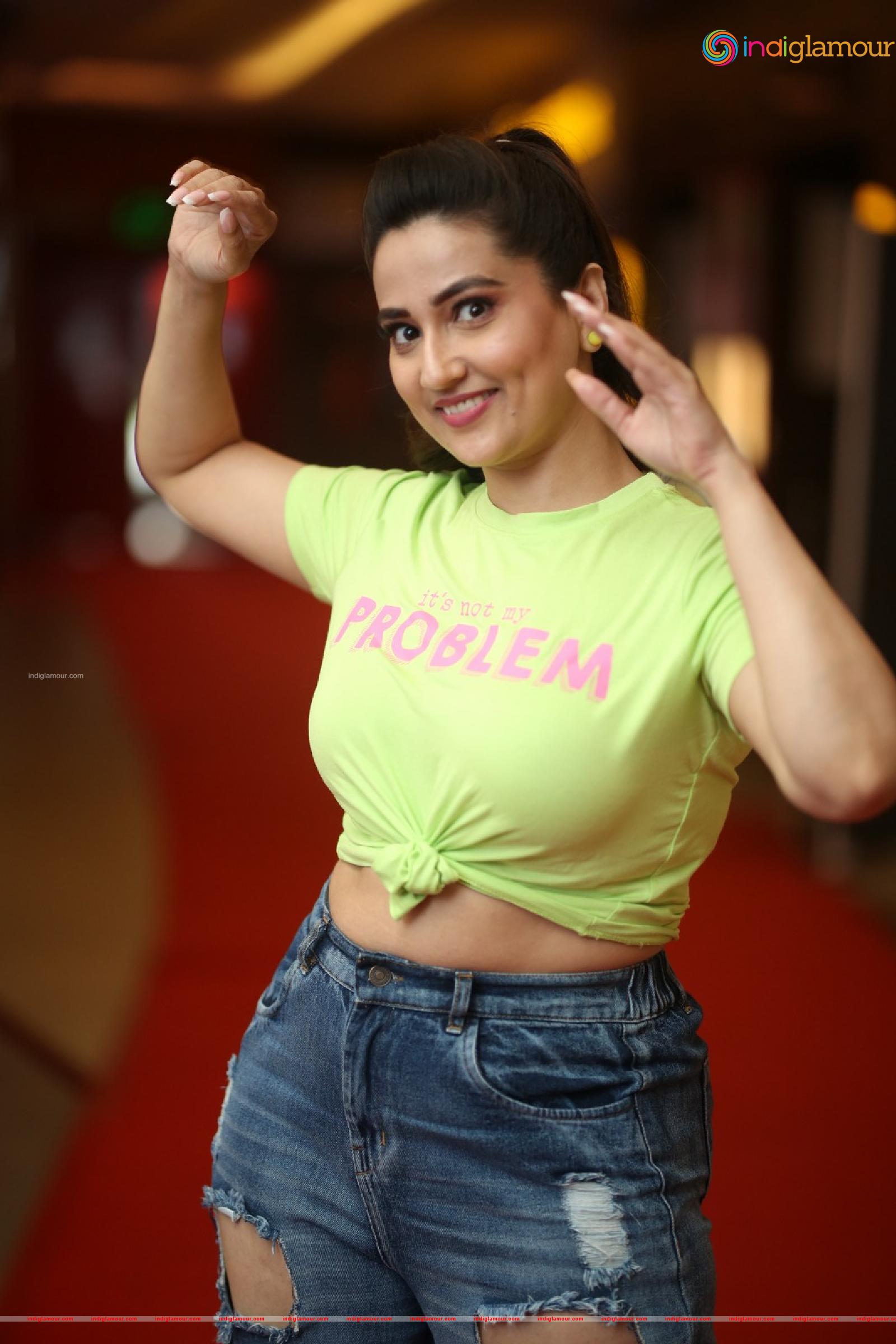 Manjusha Actress hd photo