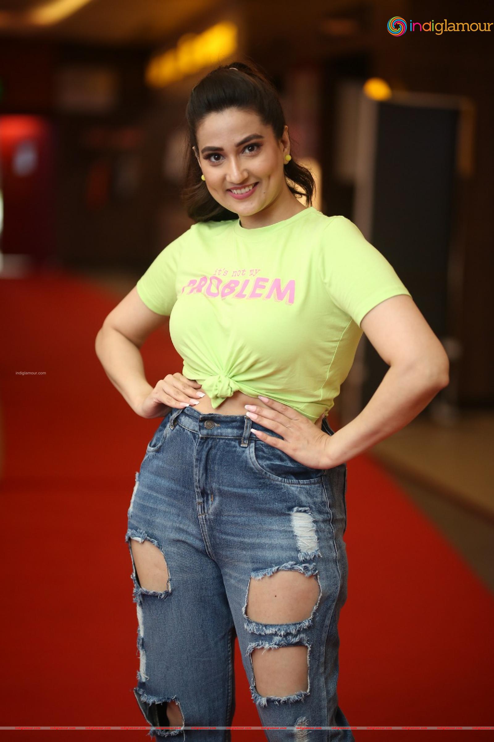 Manjusha Actress hd photo