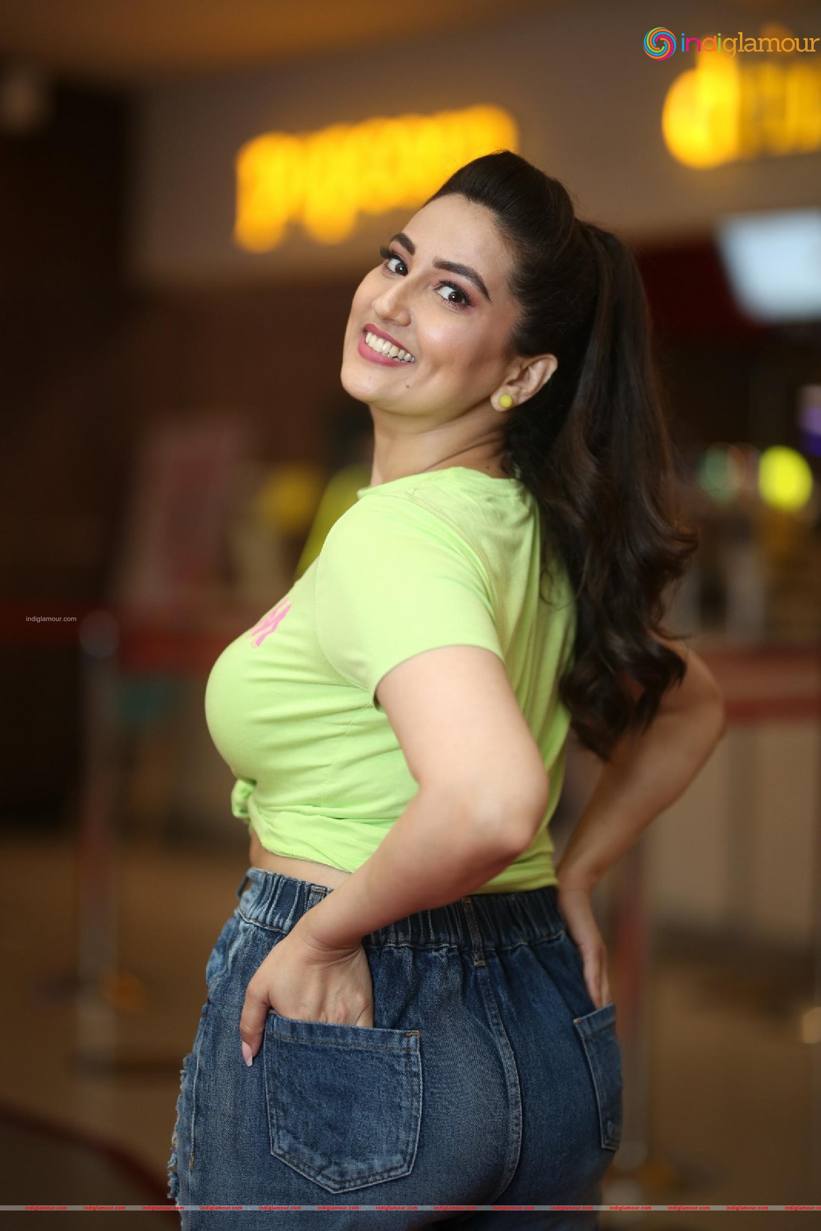 Manjusha Actress hd photo