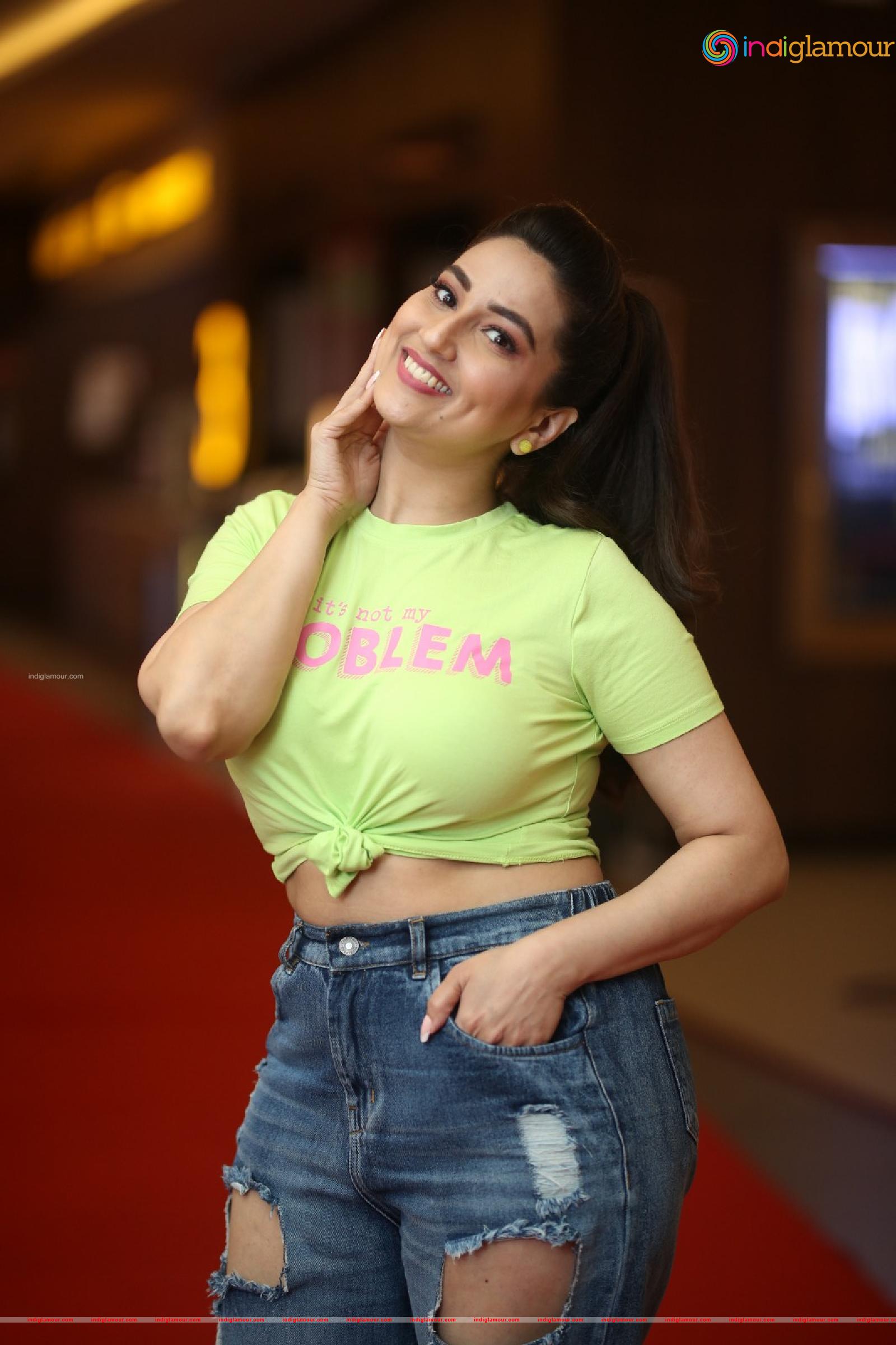 Manjusha Actress hd photo