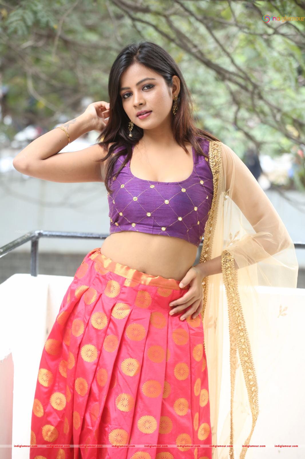 Renu Sri Actress hd photo